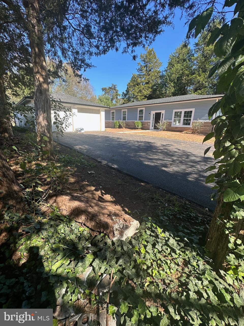 YORKSHIRE ACRES - Residential