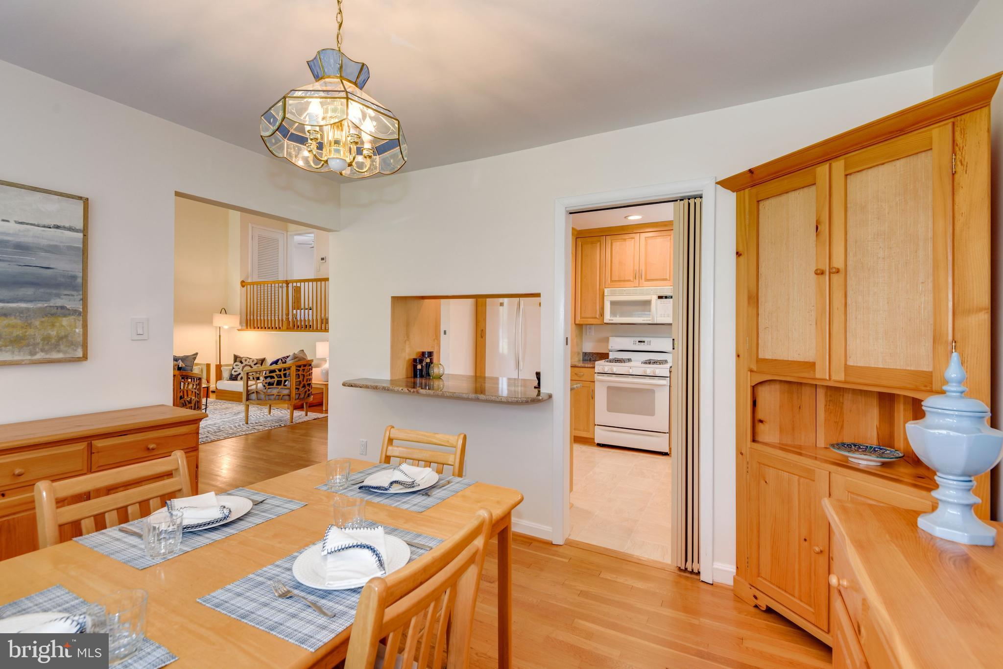 MAPLEWOOD MANOR - Residential