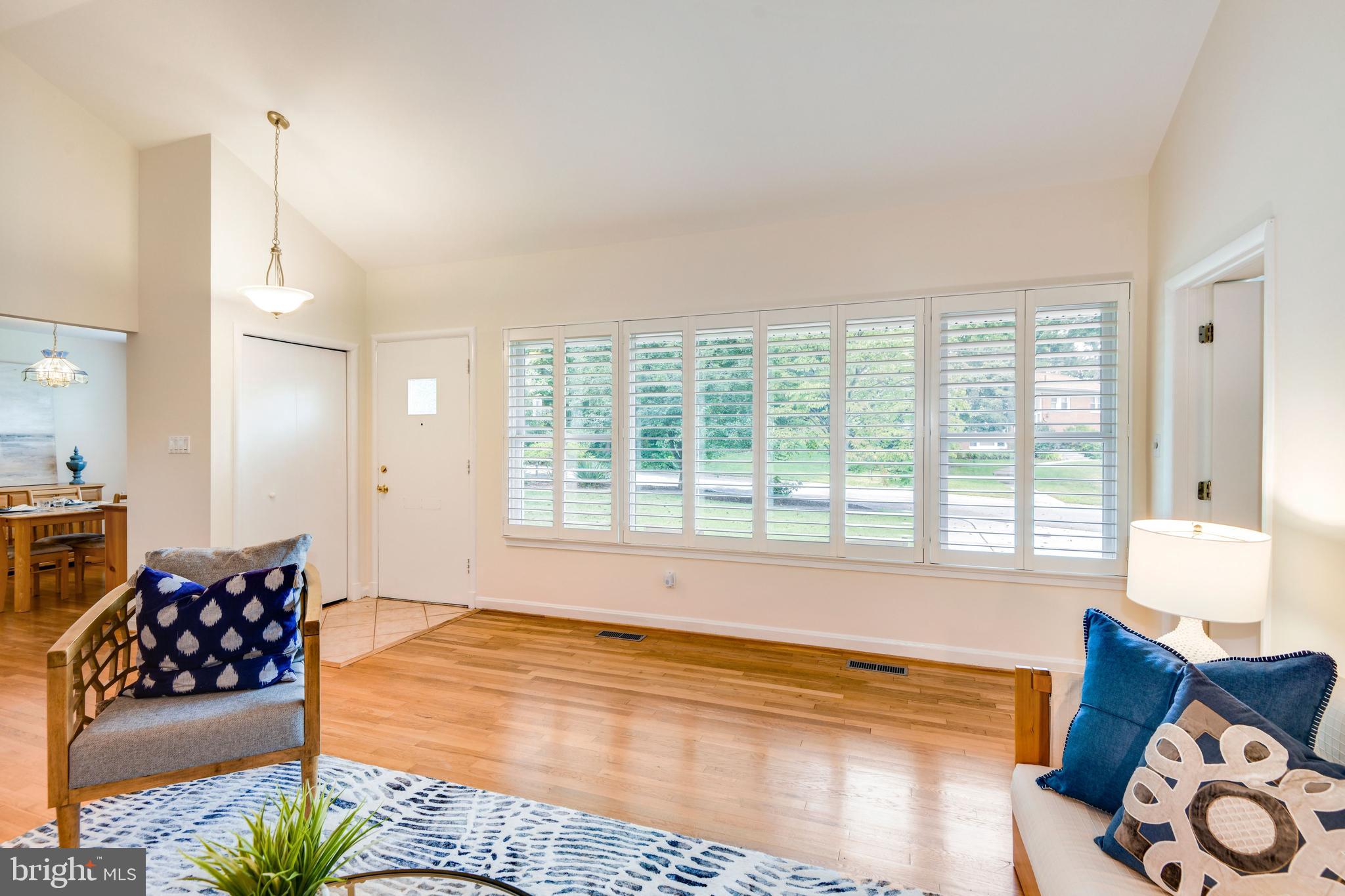 MAPLEWOOD MANOR - Residential