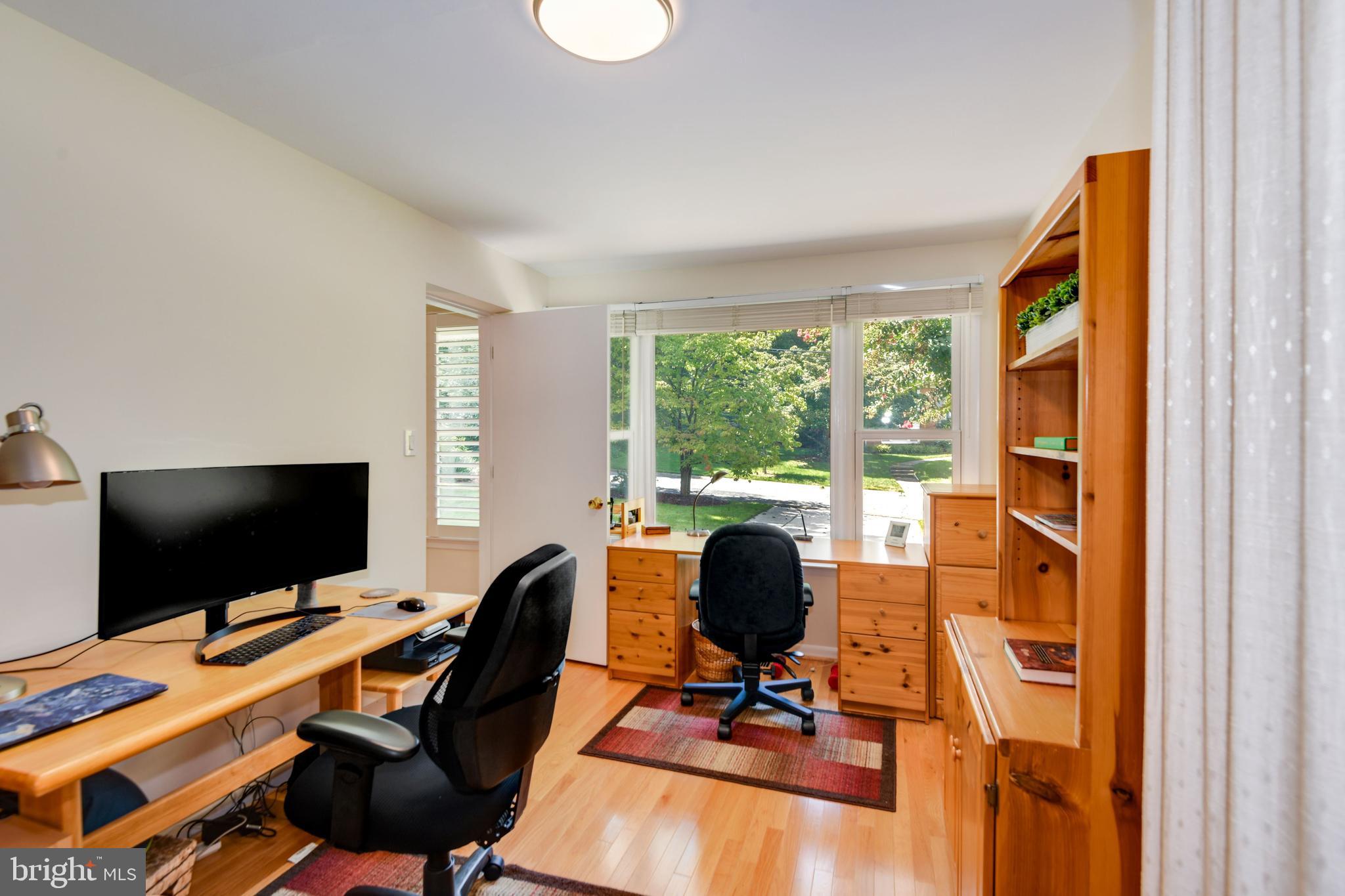 MAPLEWOOD MANOR - Residential