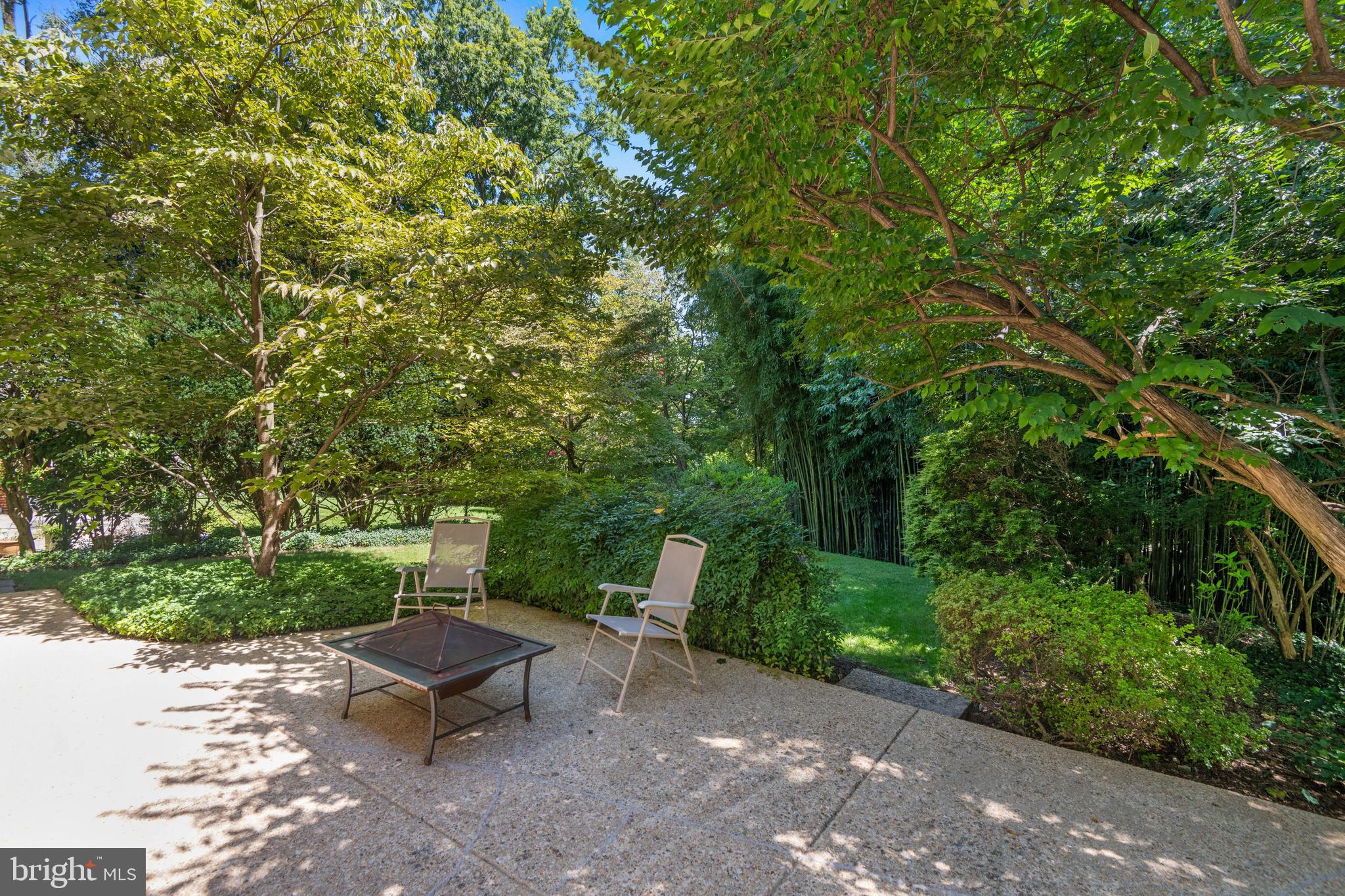 MAPLEWOOD MANOR - Residential