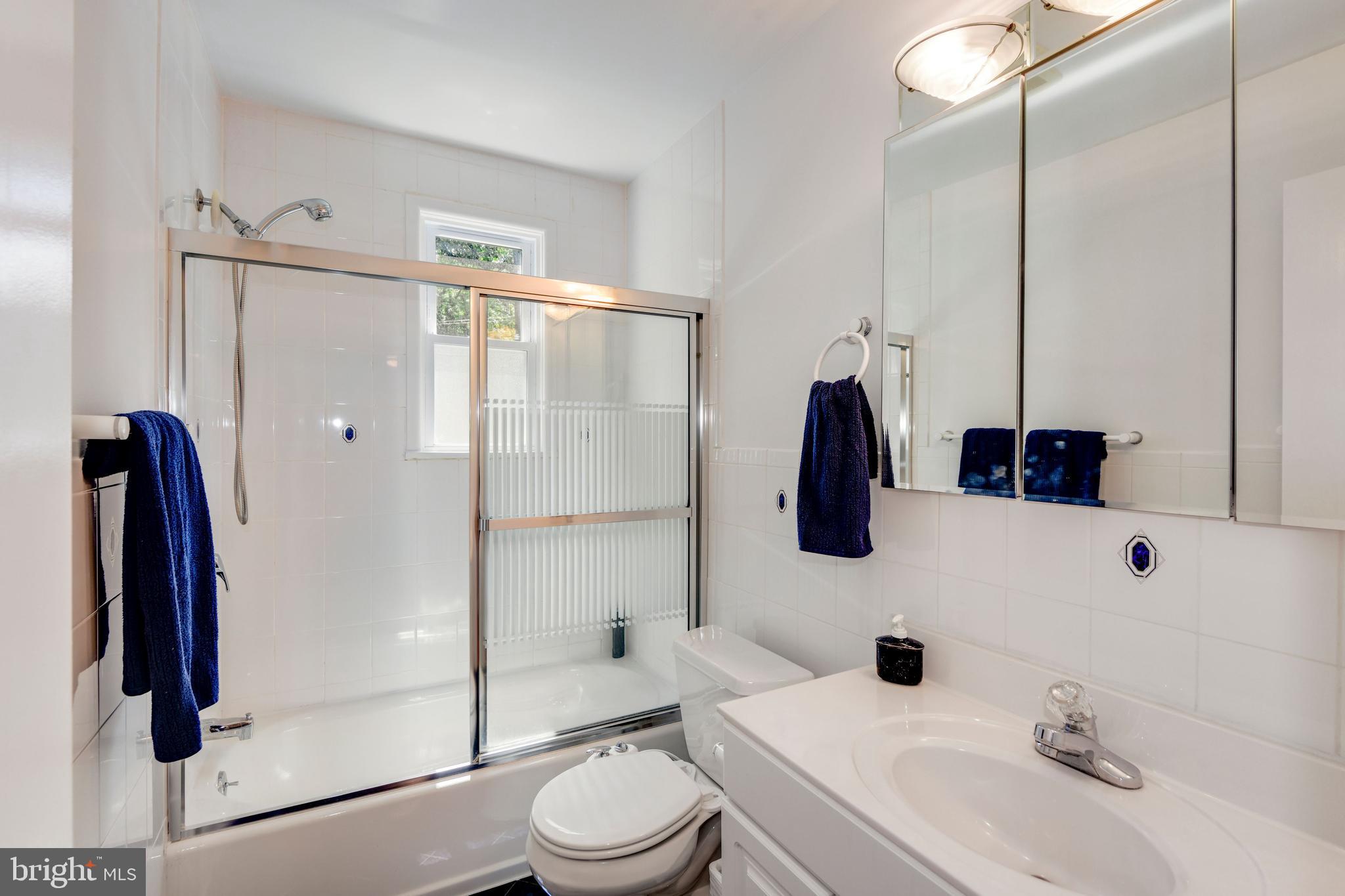 MAPLEWOOD MANOR - Residential