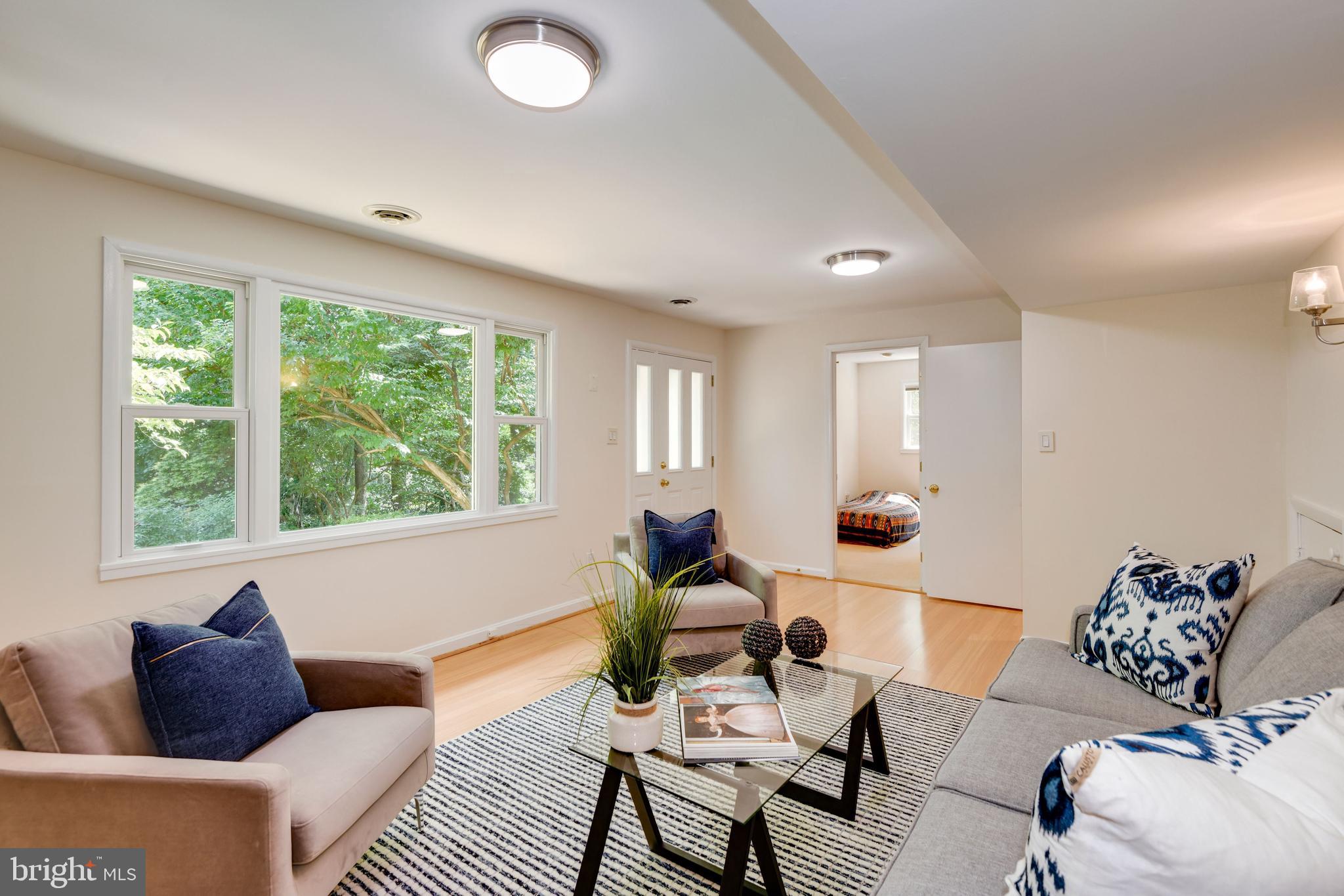 MAPLEWOOD MANOR - Residential