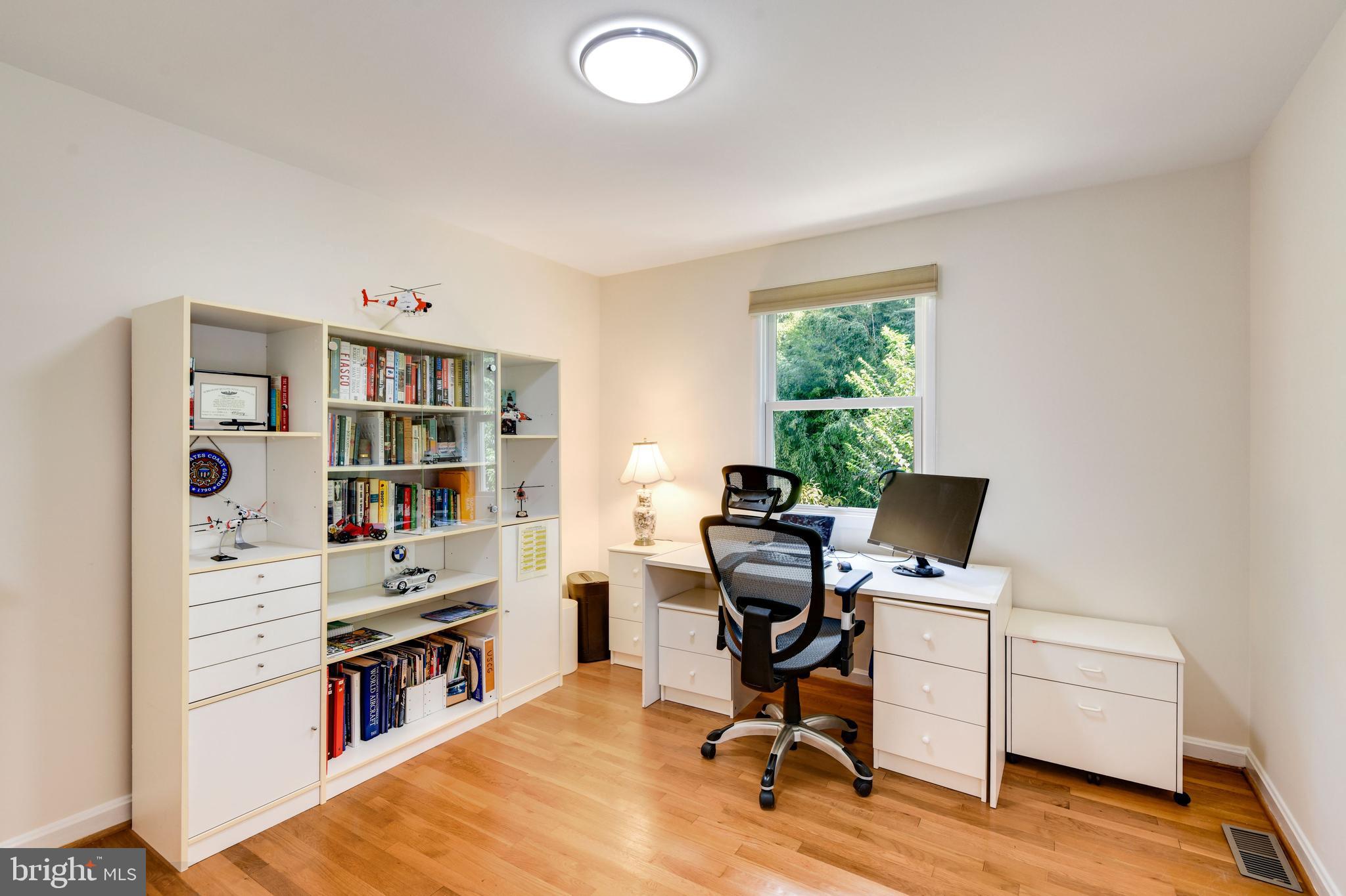 MAPLEWOOD MANOR - Residential