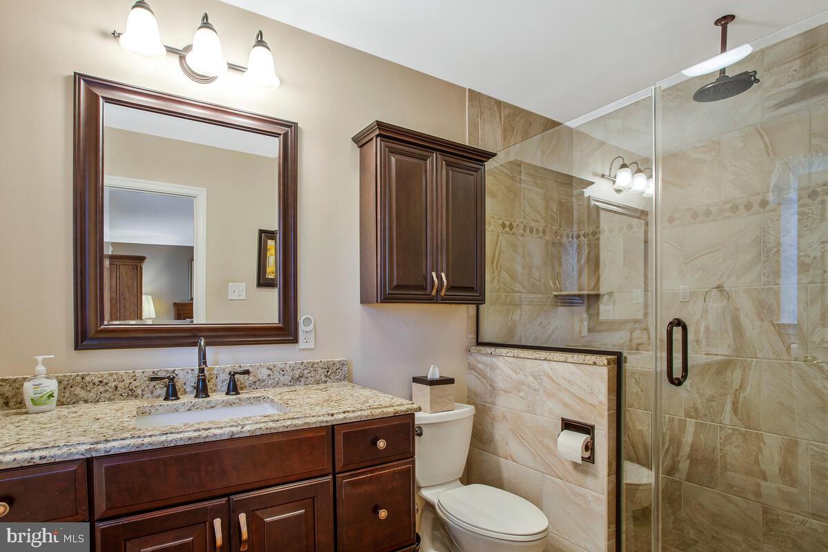 TWIN HARBORS - Residential