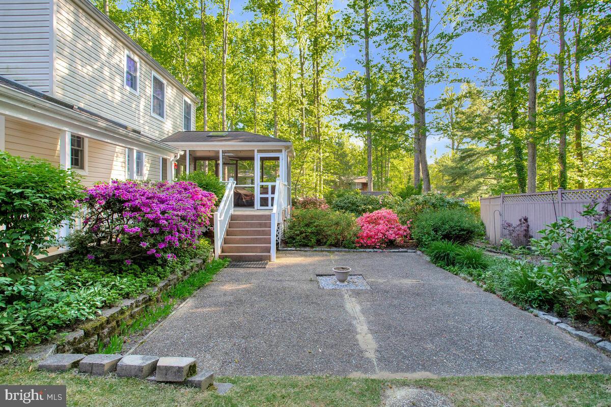 TWIN HARBORS - Residential