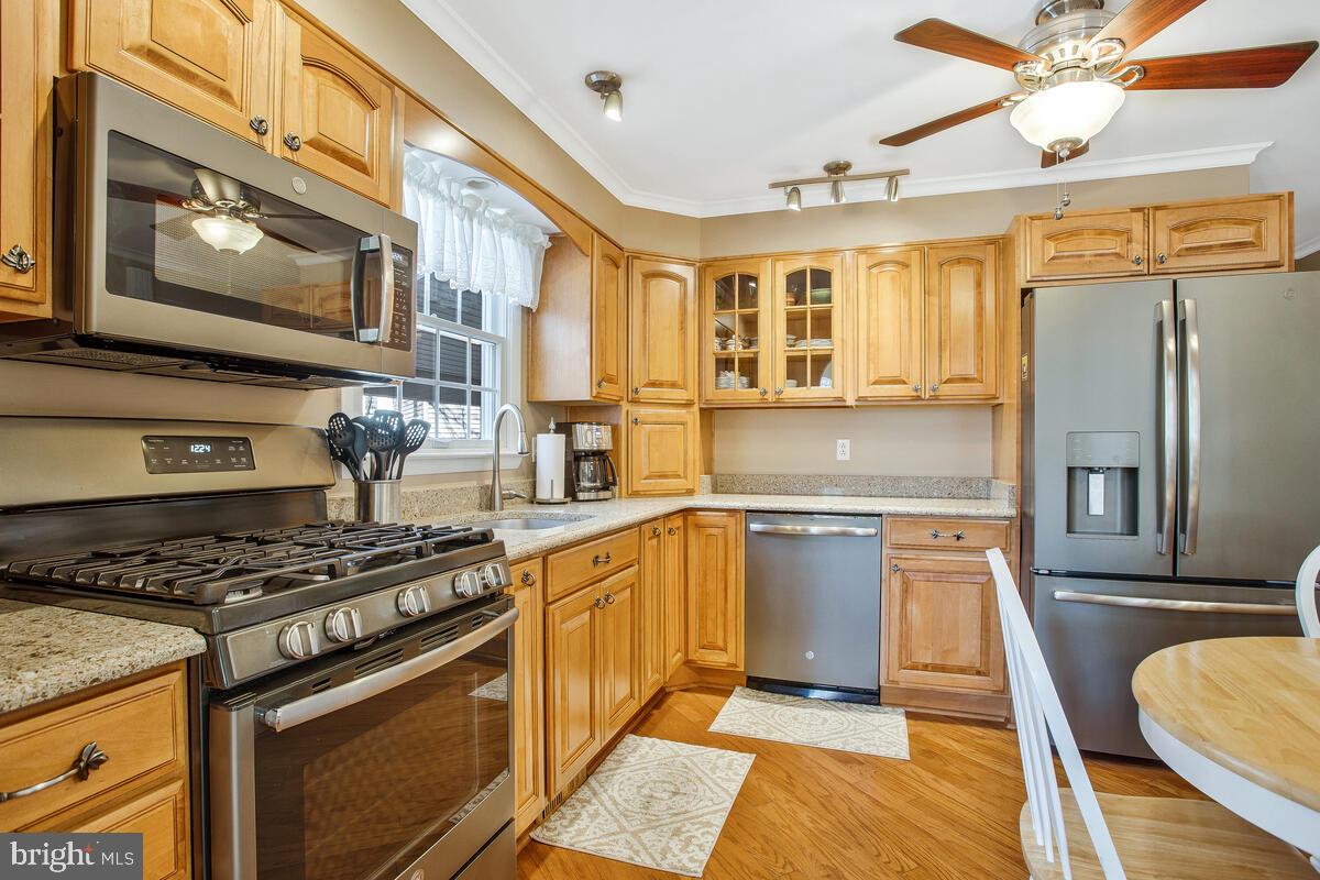 TWIN HARBORS - Residential