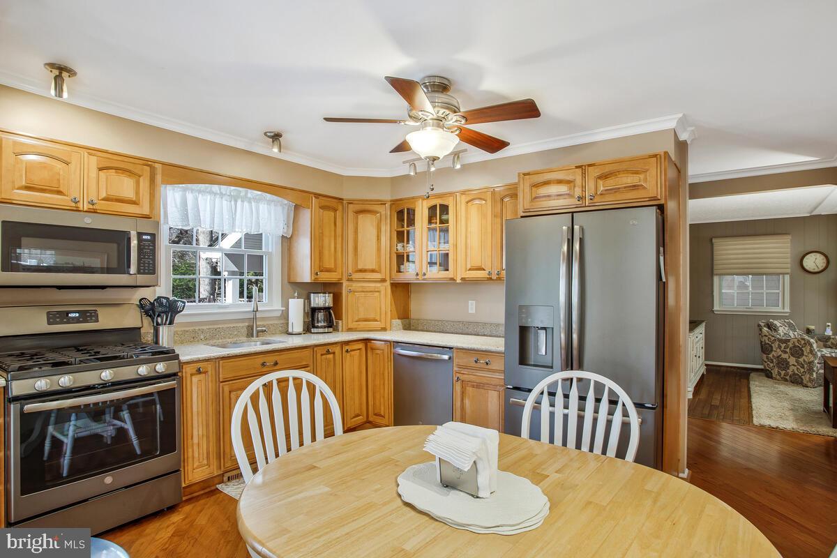 TWIN HARBORS - Residential