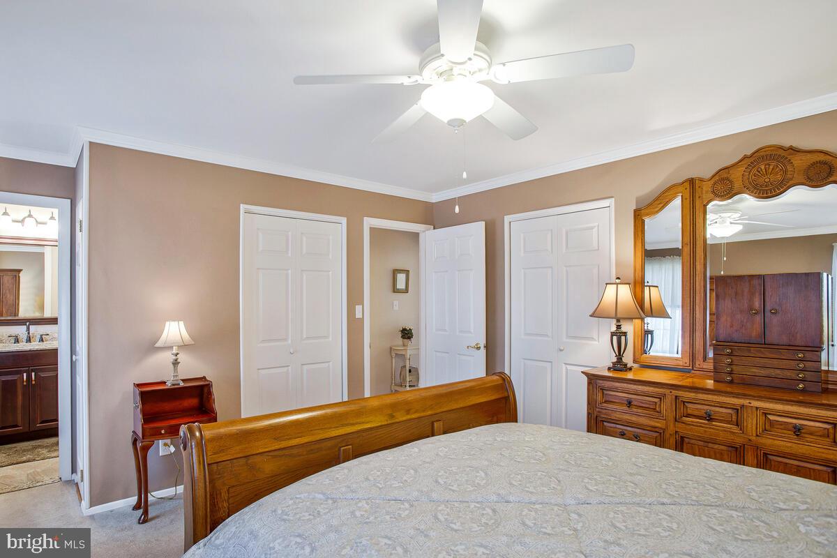 TWIN HARBORS - Residential