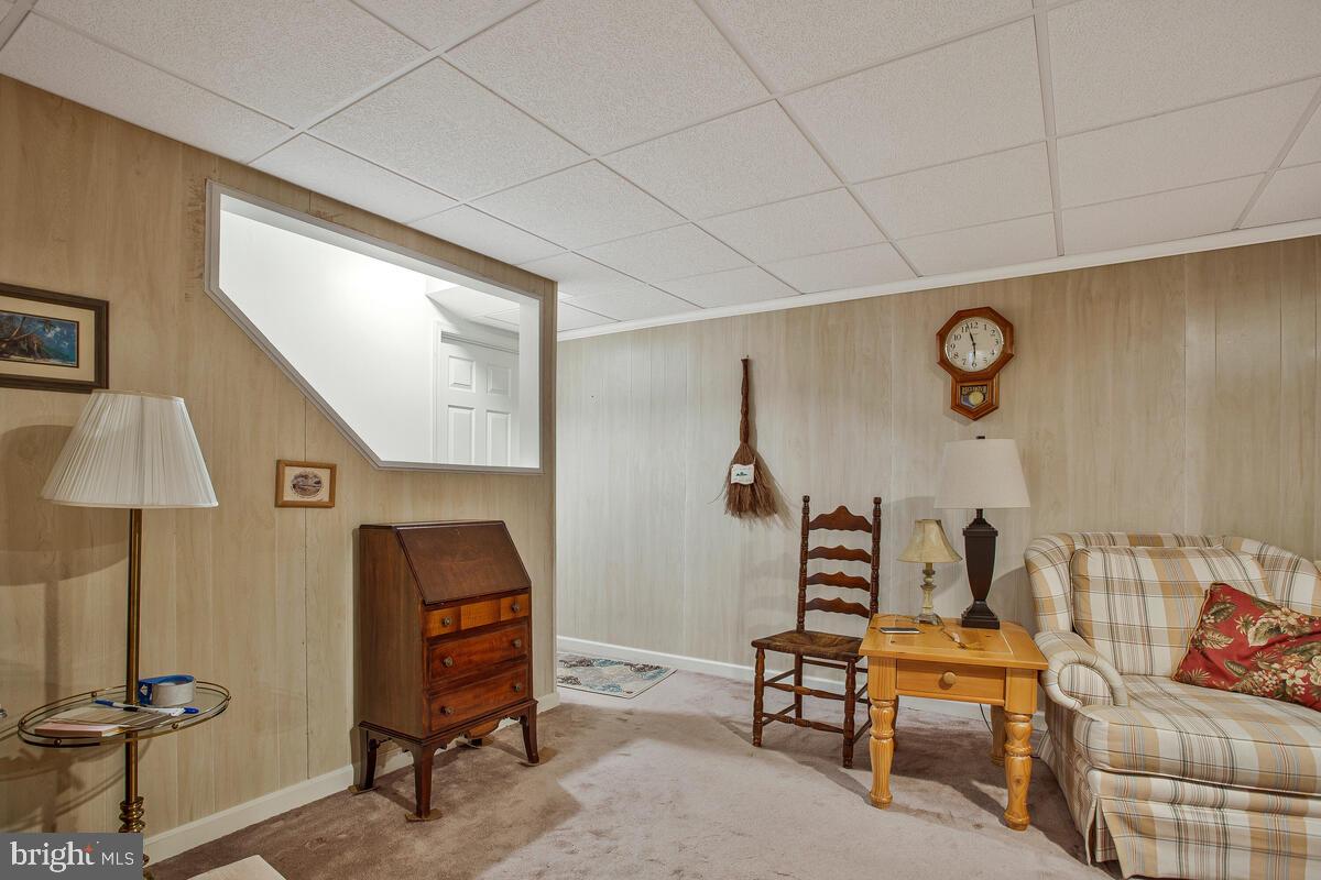 TWIN HARBORS - Residential