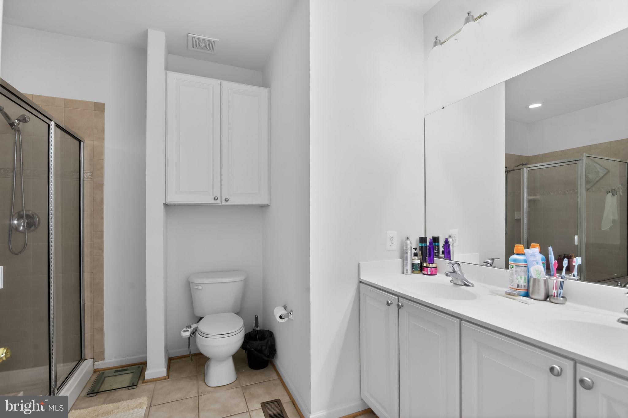 SUFFIELD MEADOWS - Residential