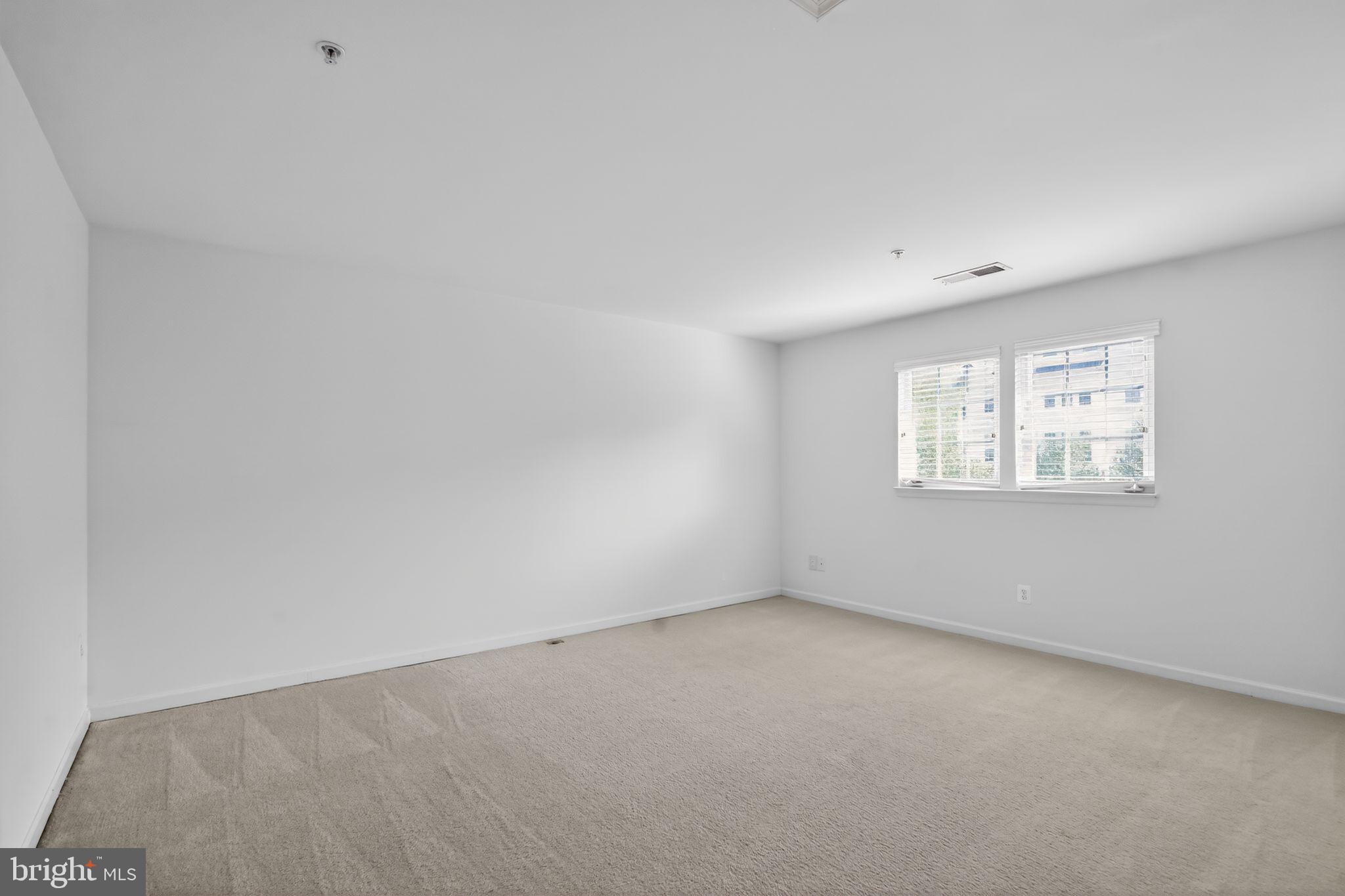 SUFFIELD MEADOWS - Residential