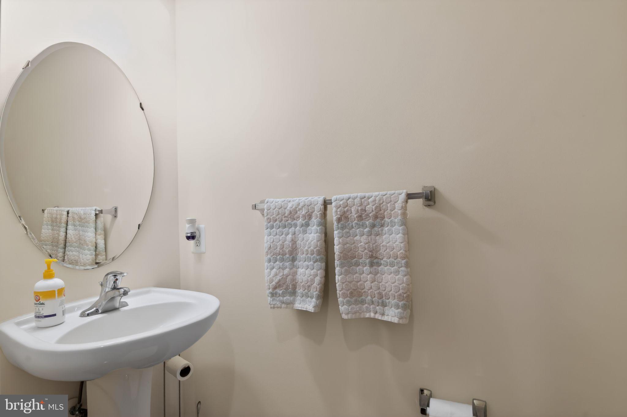 SUFFIELD MEADOWS - Residential