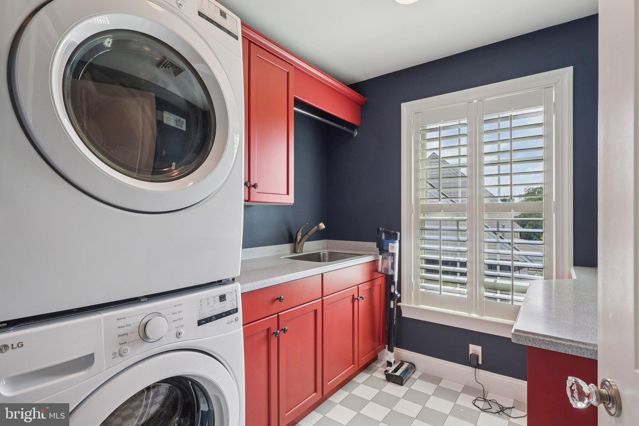 CLOCKTOWER WOODS - Residential