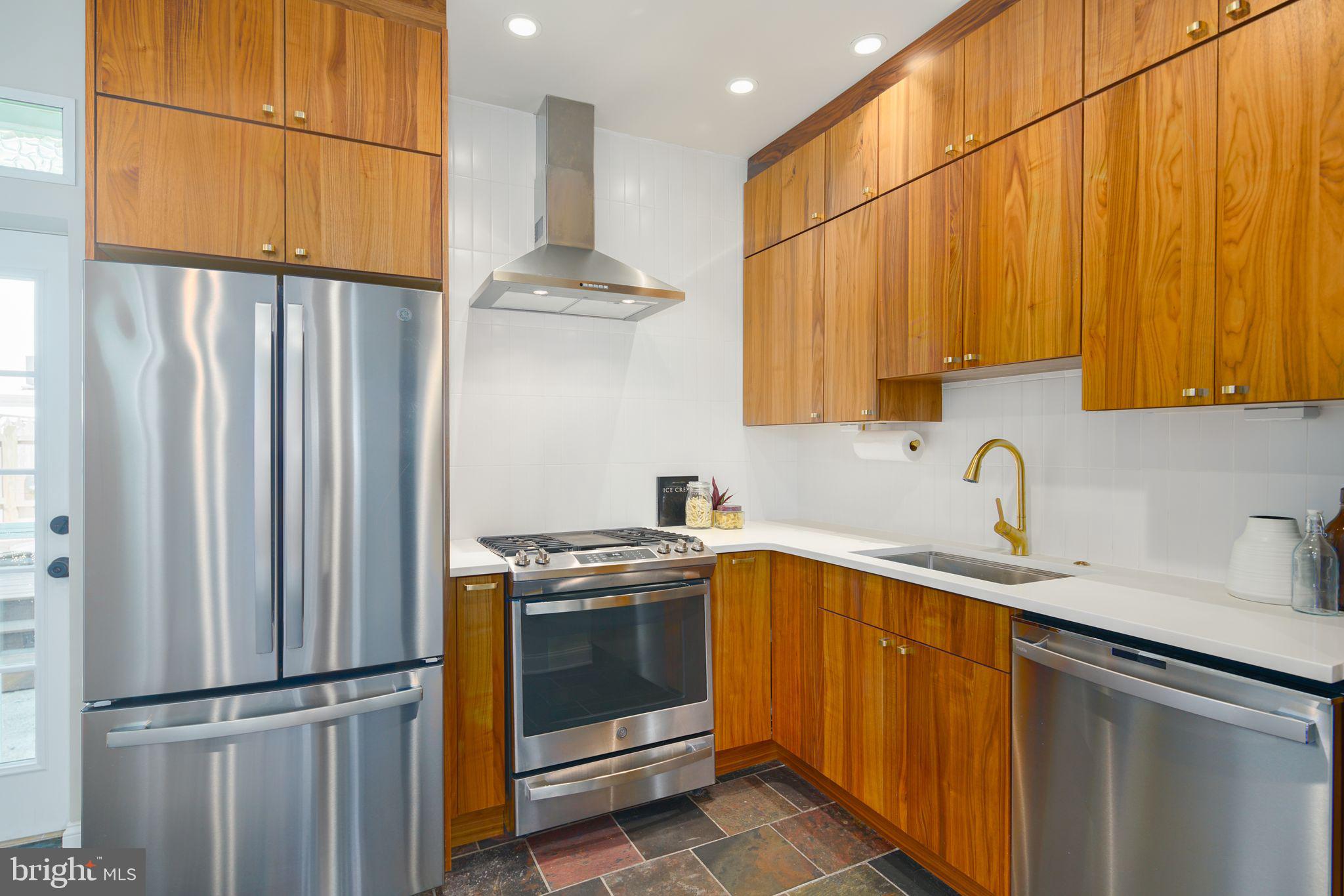 FISHTOWN - Residential Lease