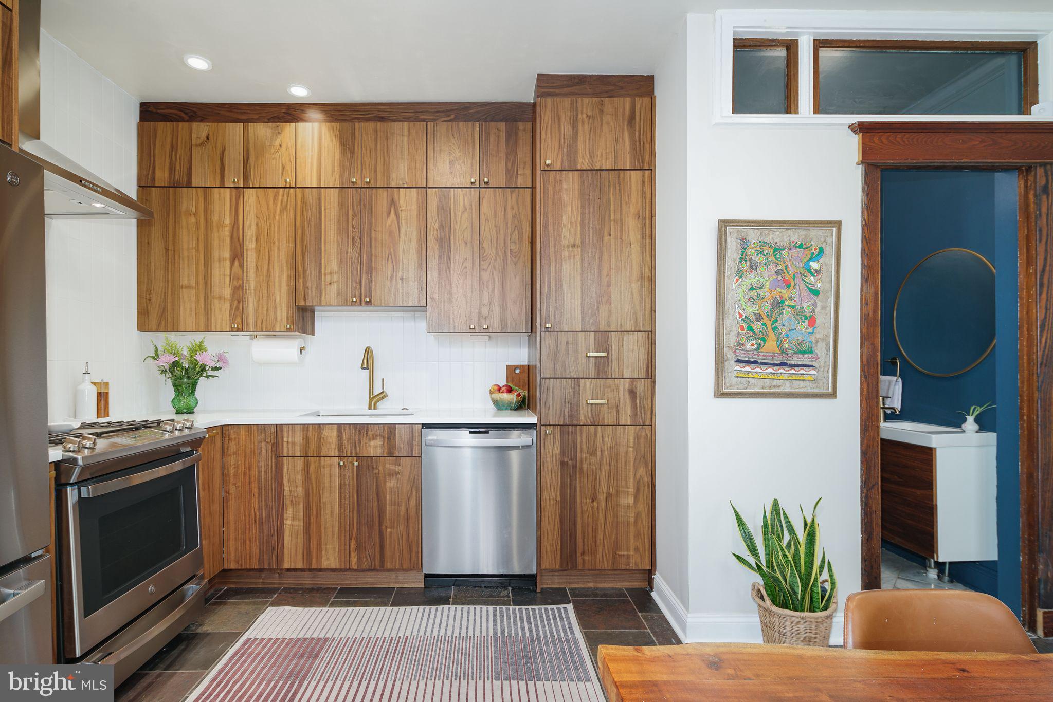 FISHTOWN - Residential Lease