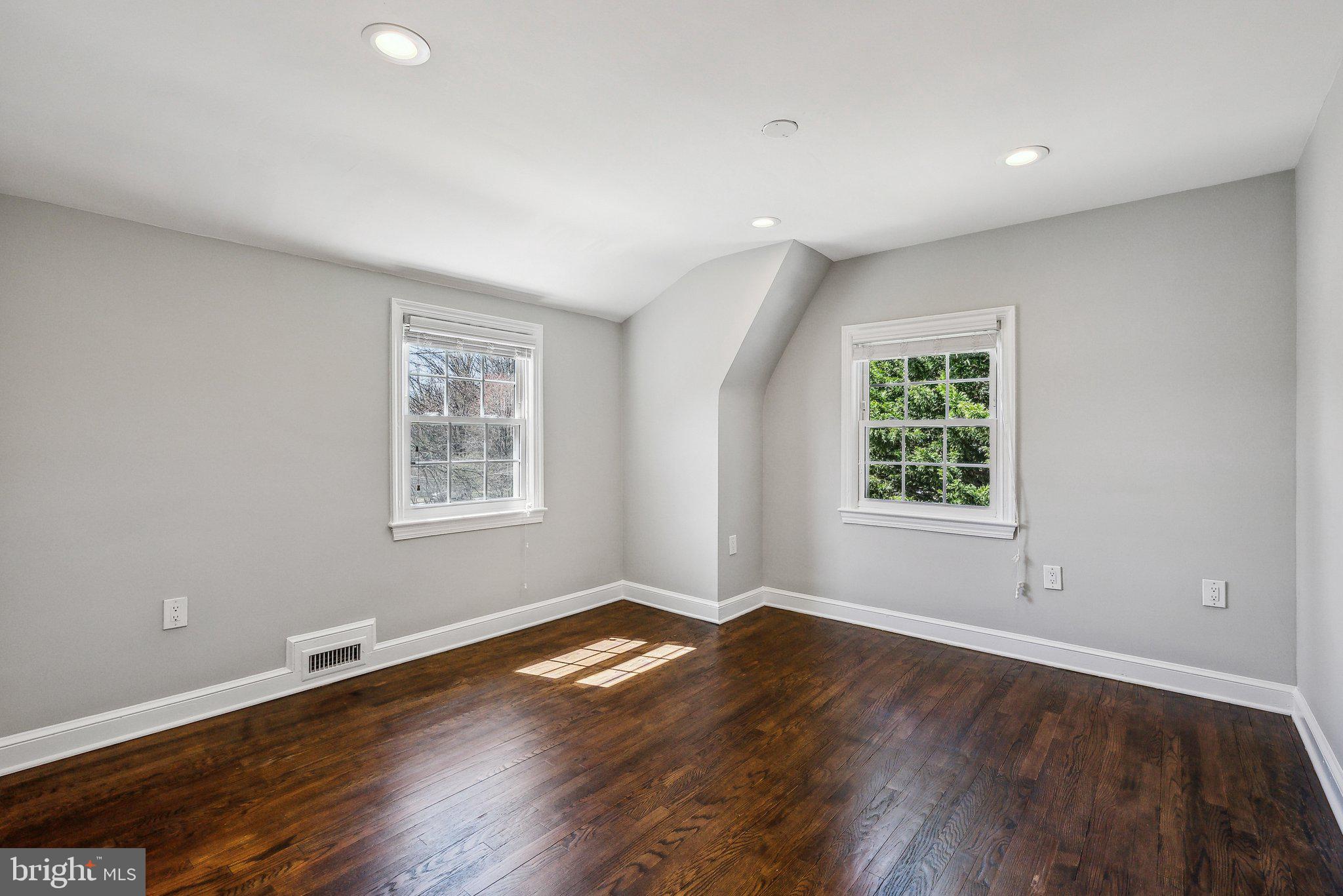 ROXBORO - Residential