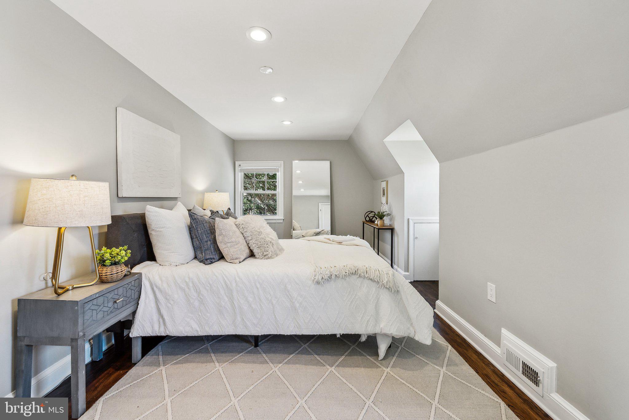 ROXBORO - Residential