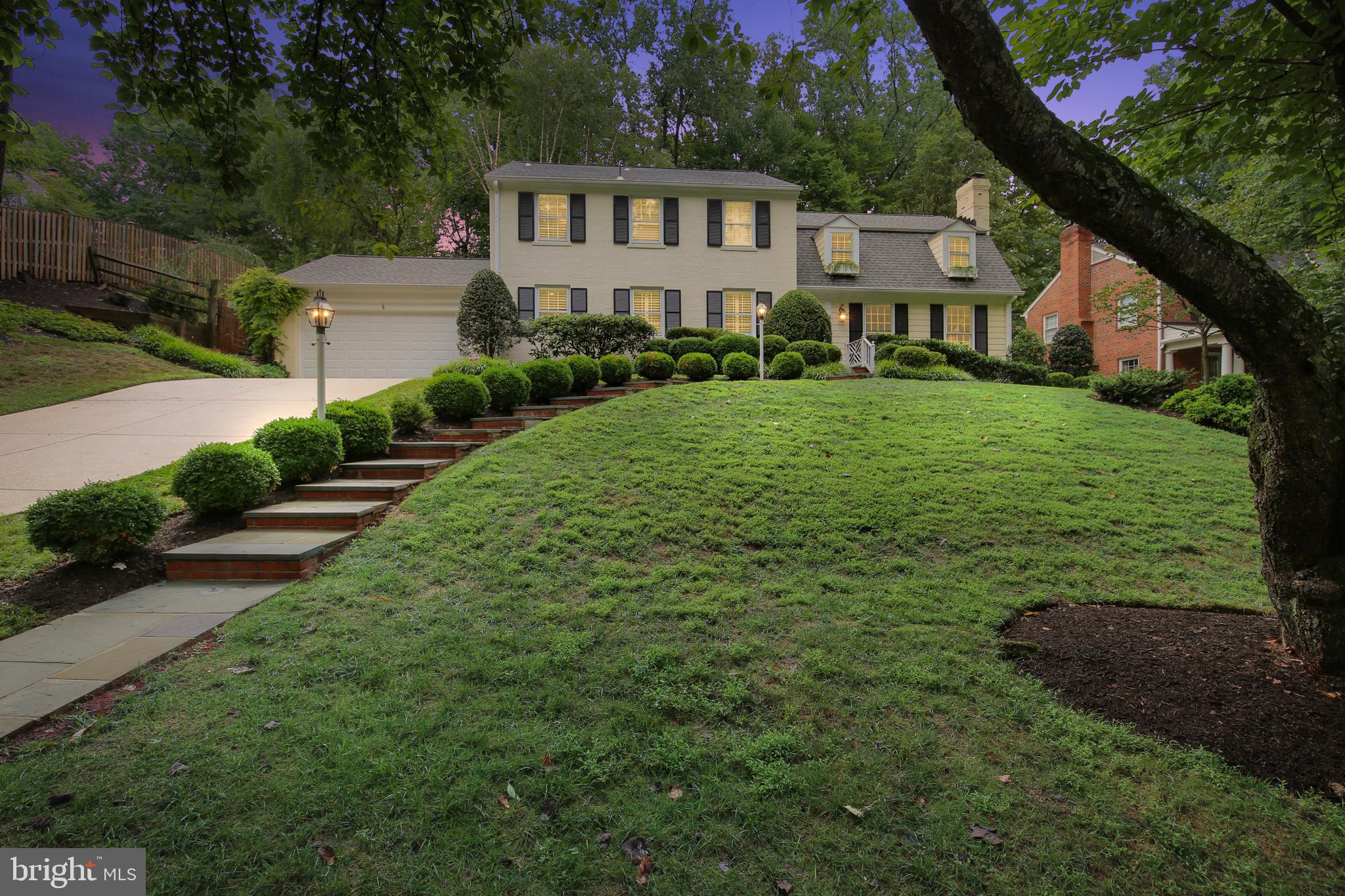 RIVER FALLS - Residential