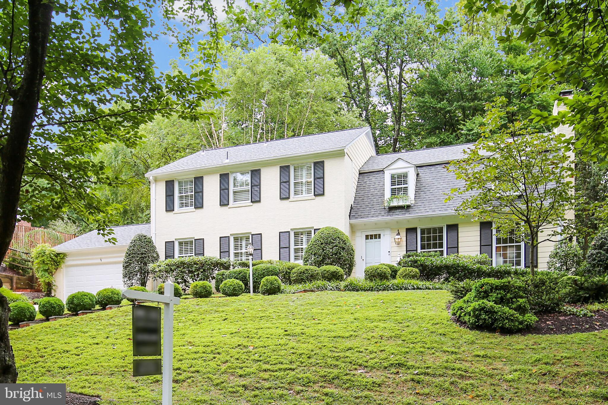 RIVER FALLS - Residential