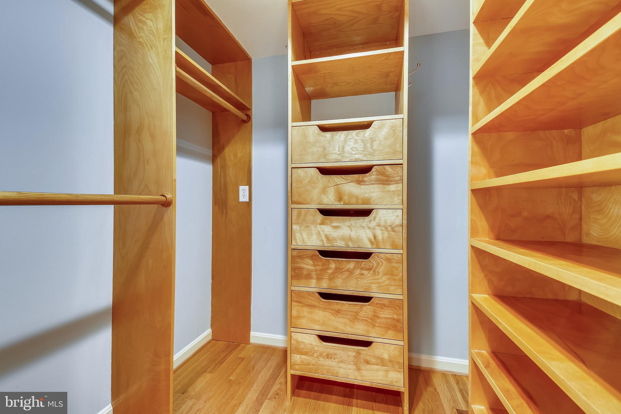 RIVER FALLS - Residential