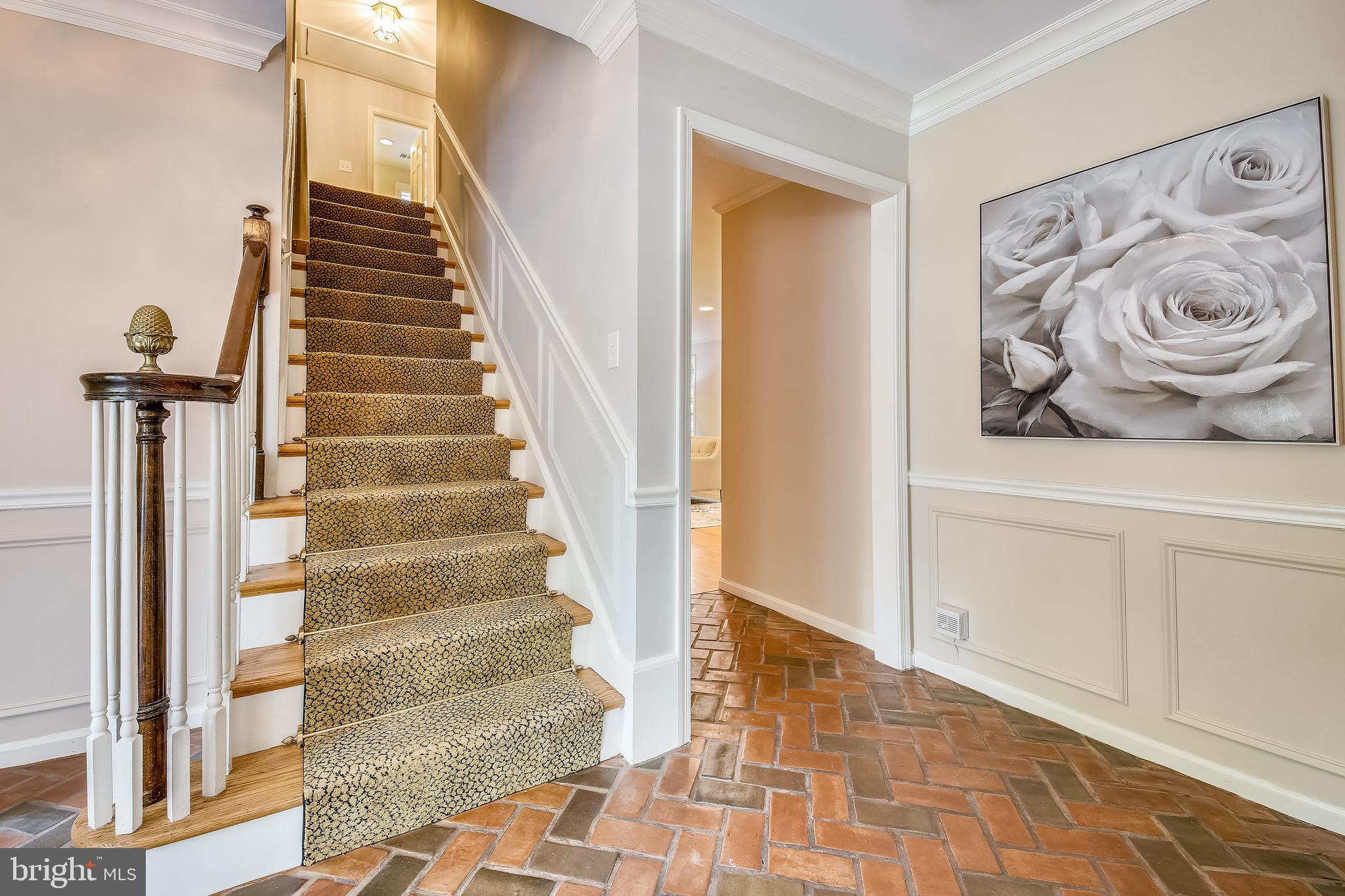 RIVER FALLS - Residential