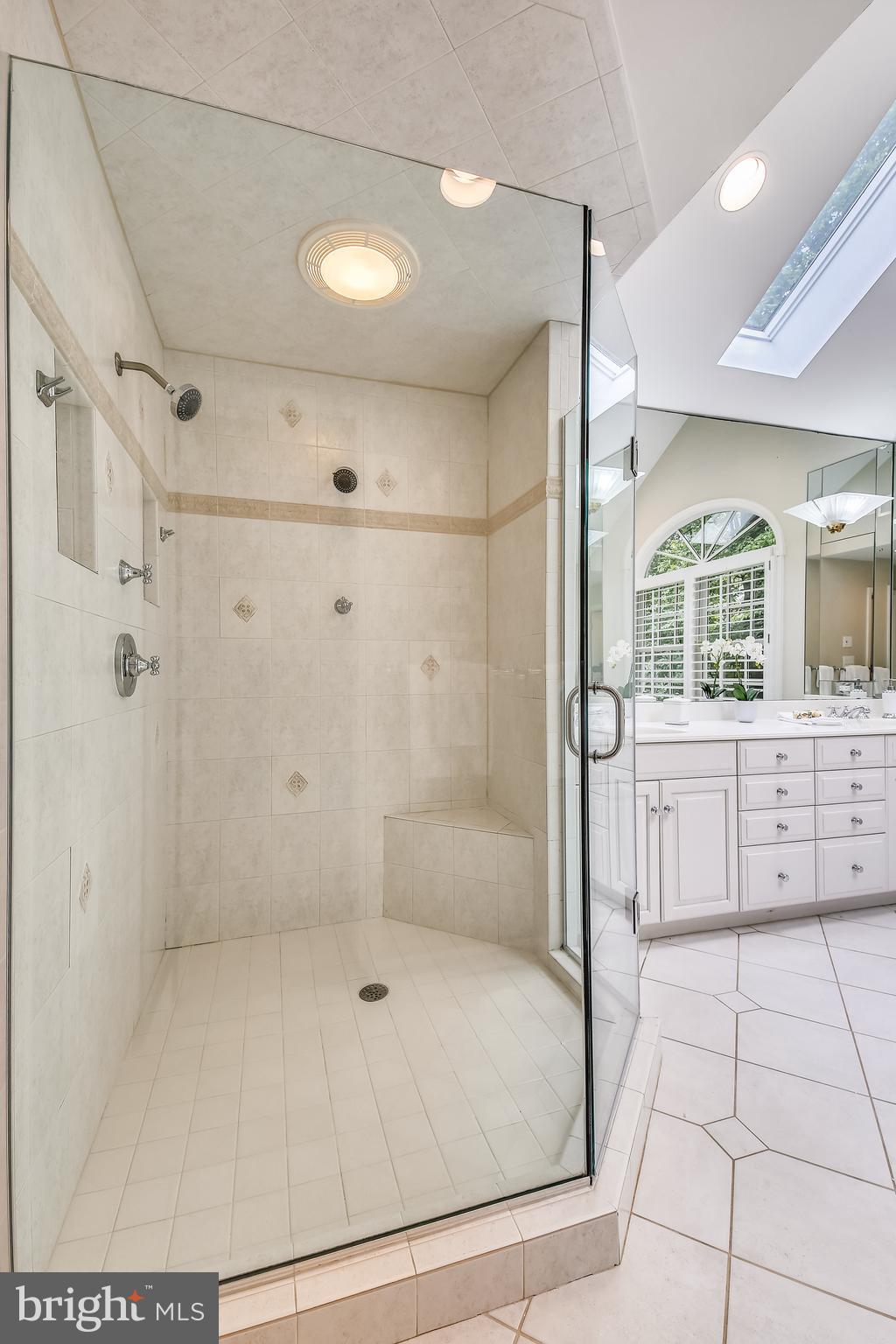 RIVER FALLS - Residential