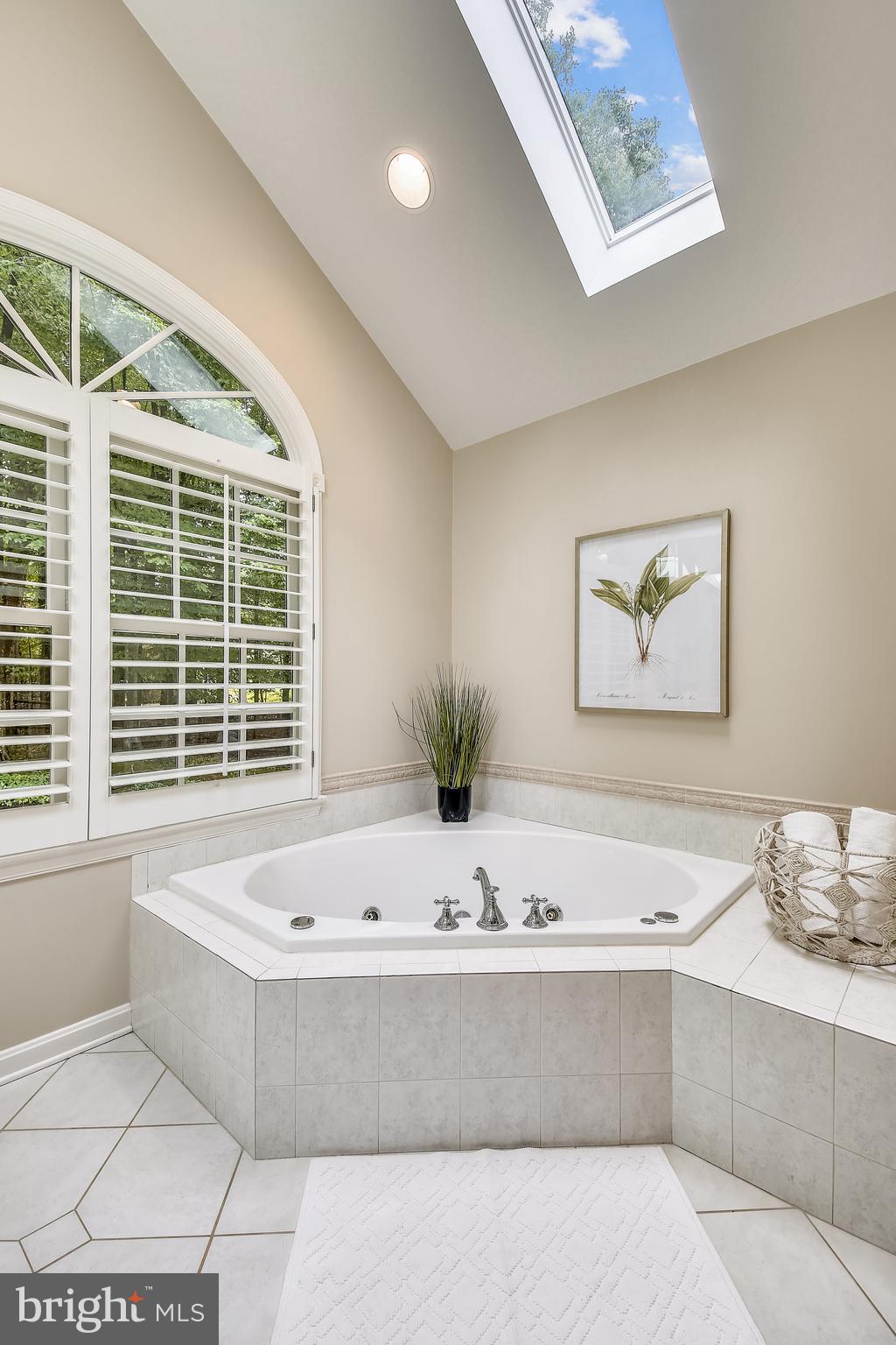 RIVER FALLS - Residential