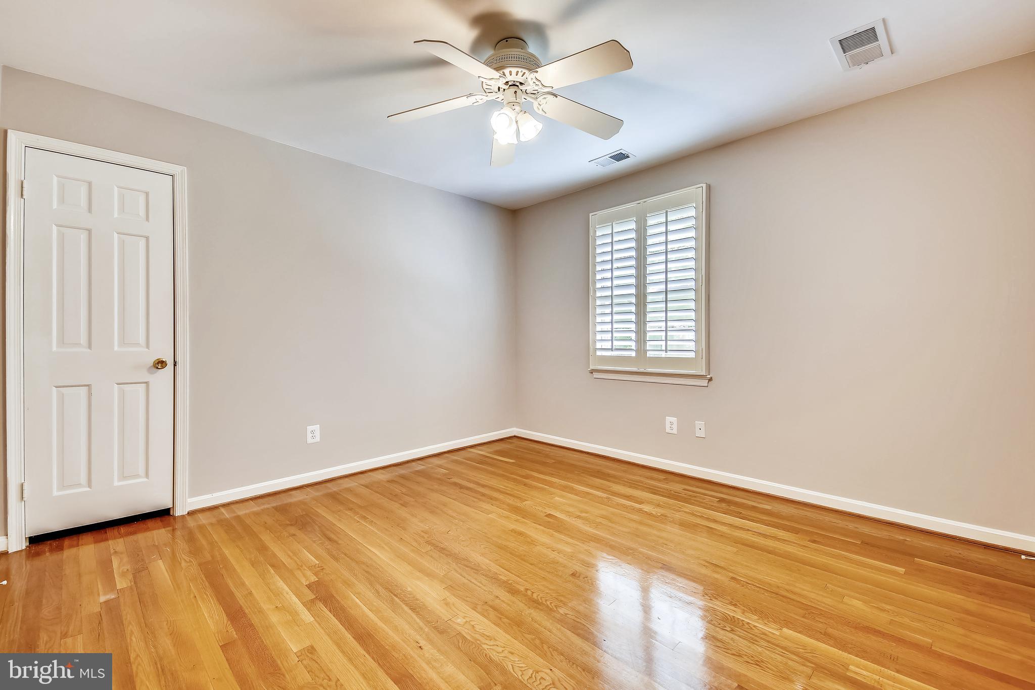 RIVER FALLS - Residential