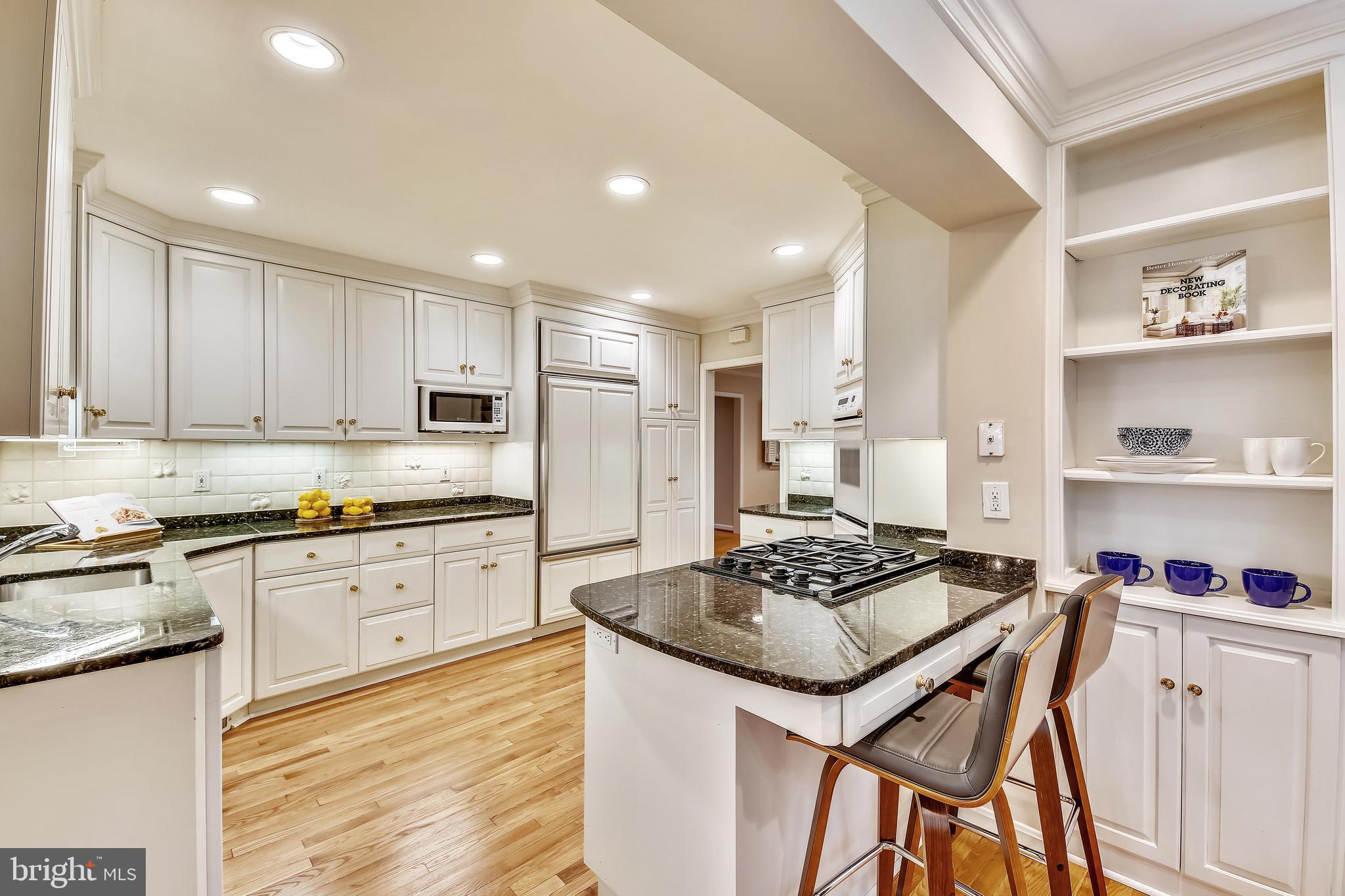 RIVER FALLS - Residential