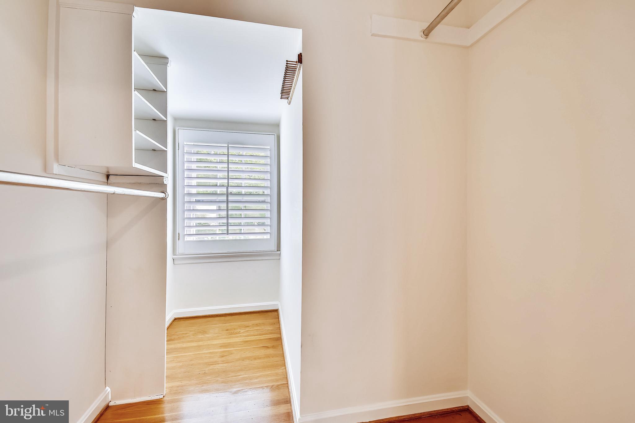 RIVER FALLS - Residential