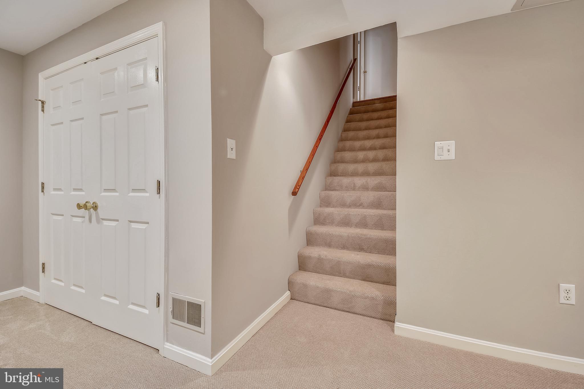 RIVER FALLS - Residential