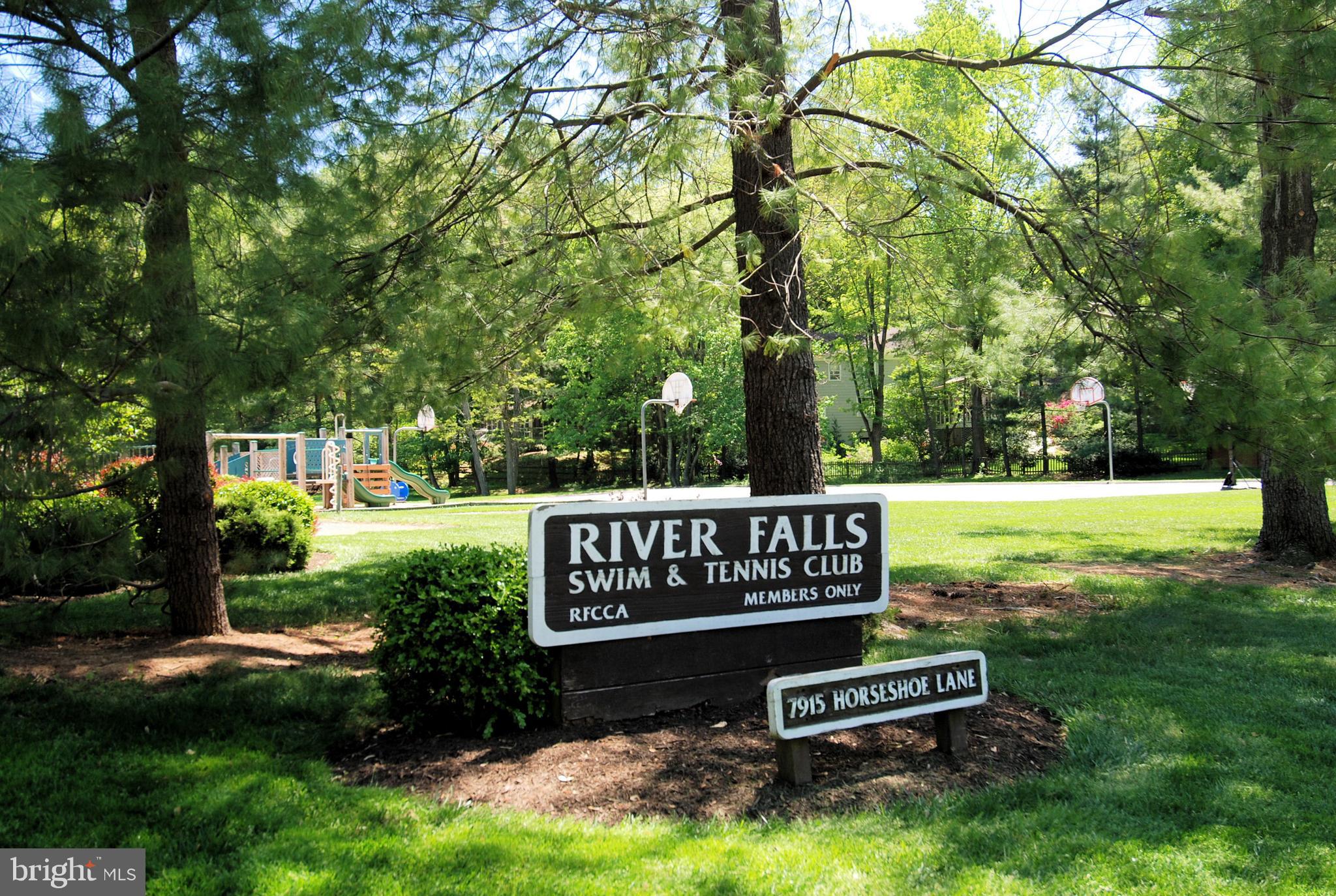 RIVER FALLS - Residential