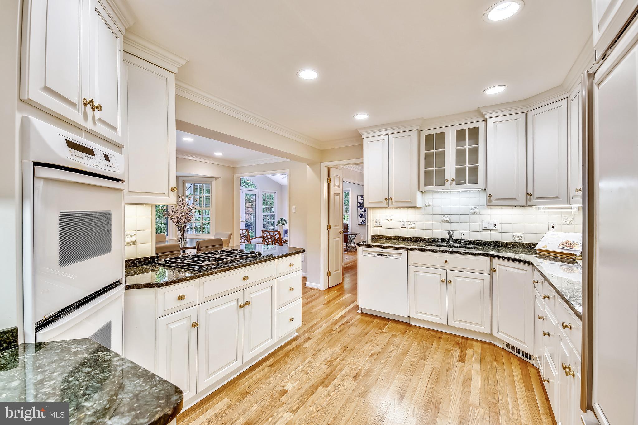 RIVER FALLS - Residential