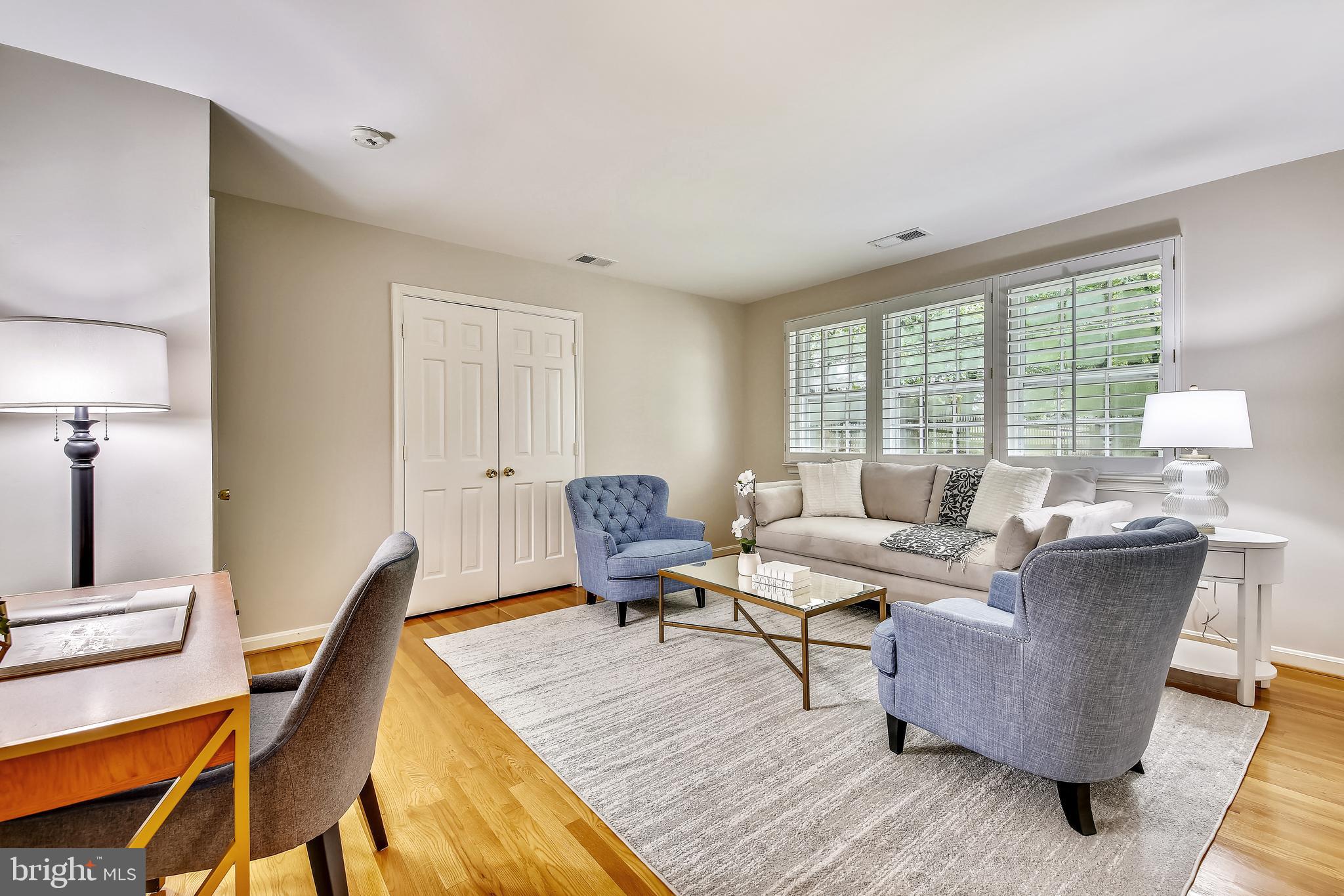 RIVER FALLS - Residential