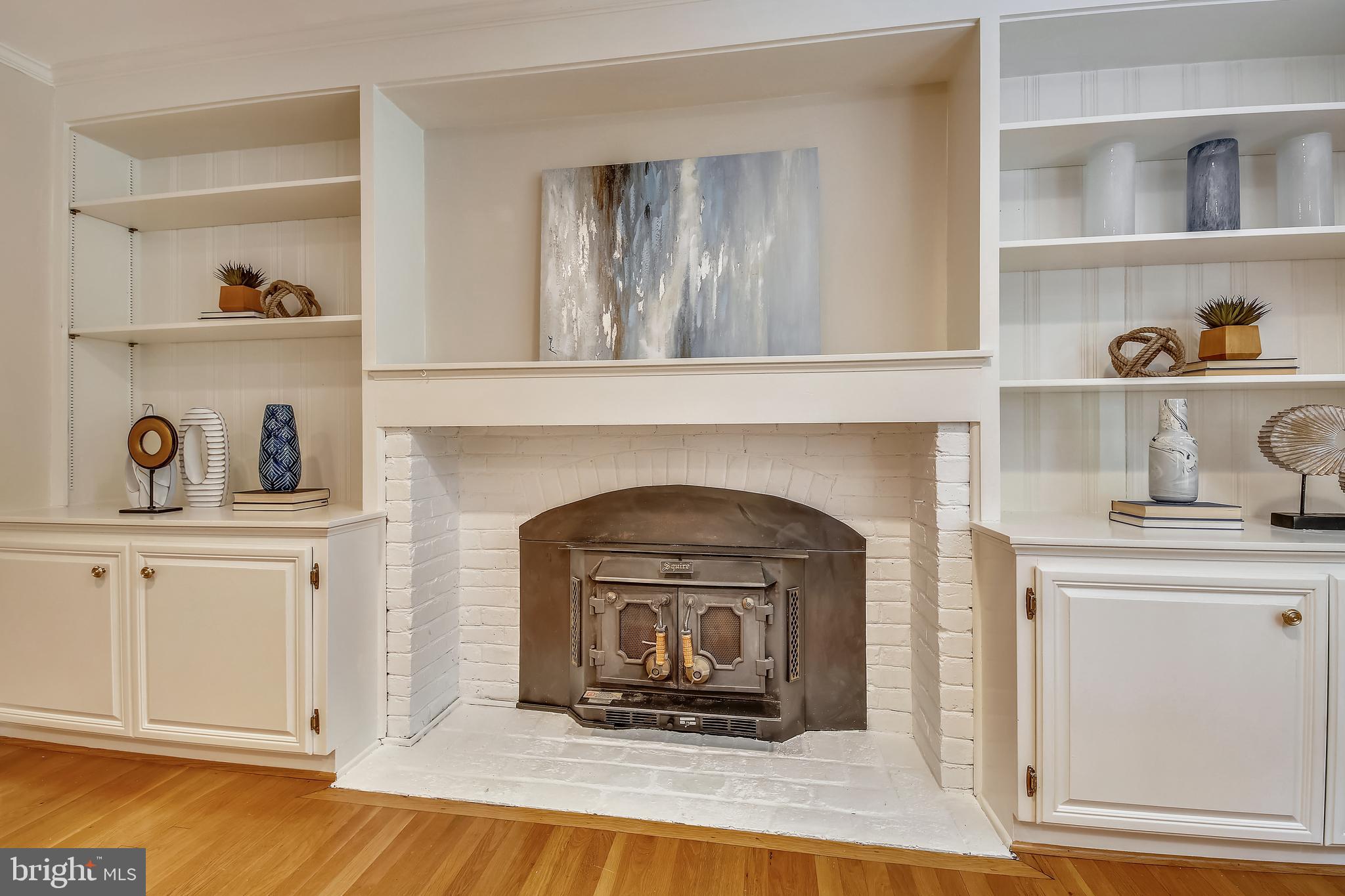 RIVER FALLS - Residential