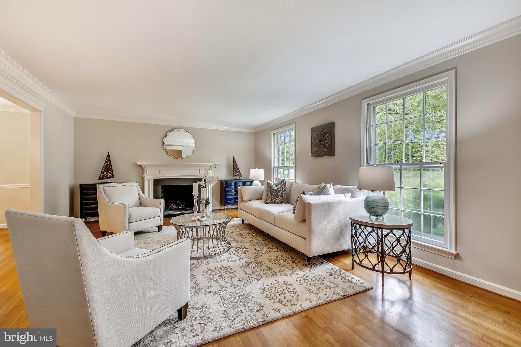 RIVER FALLS - Residential