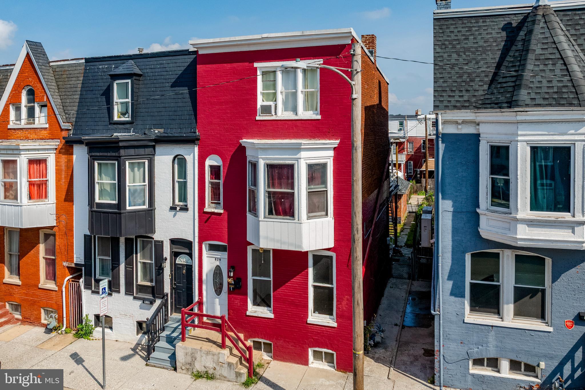 829 W PRINCESS STREET