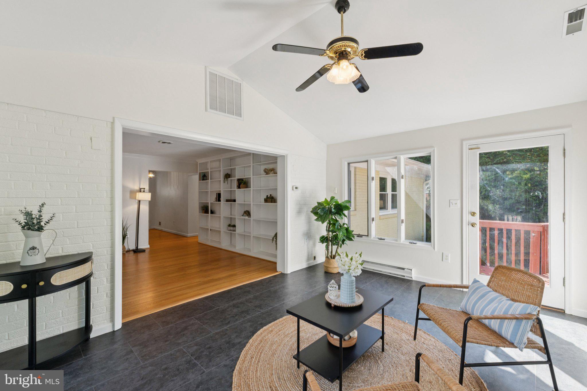 SPRINGHILL - Residential