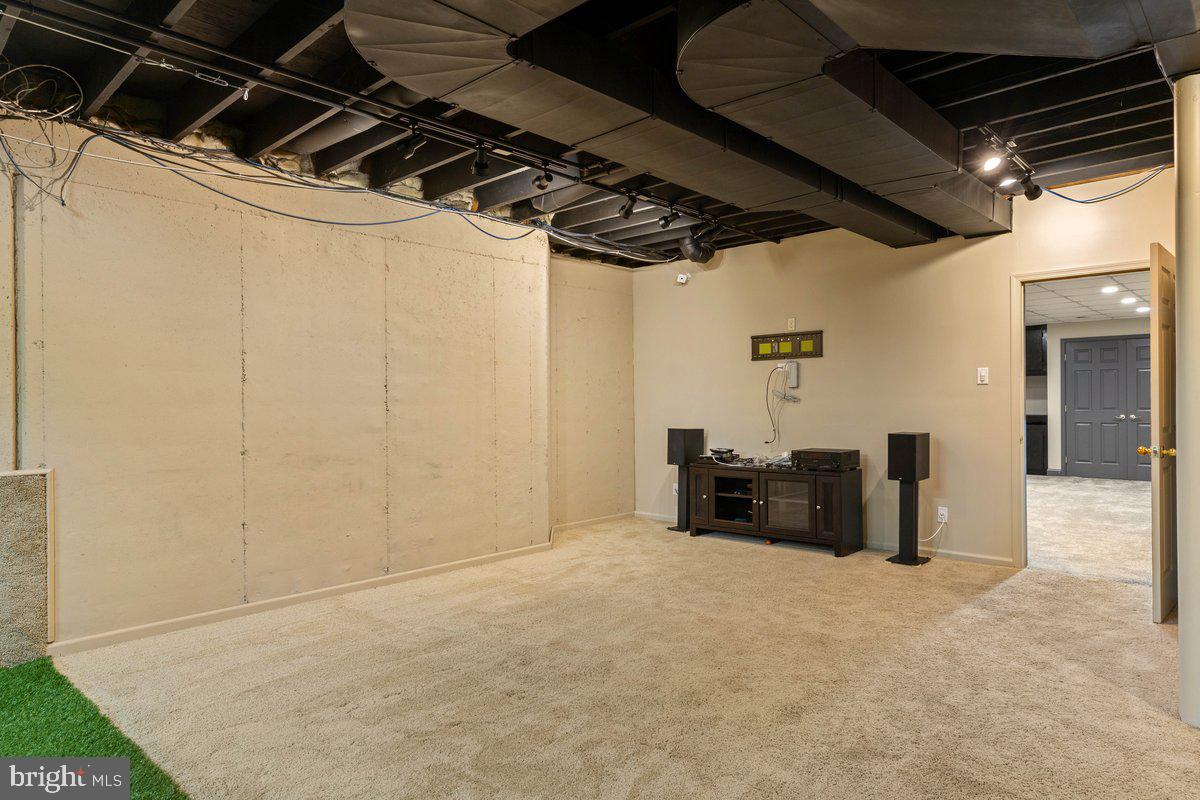 DOYLESTOWN LEA - Residential