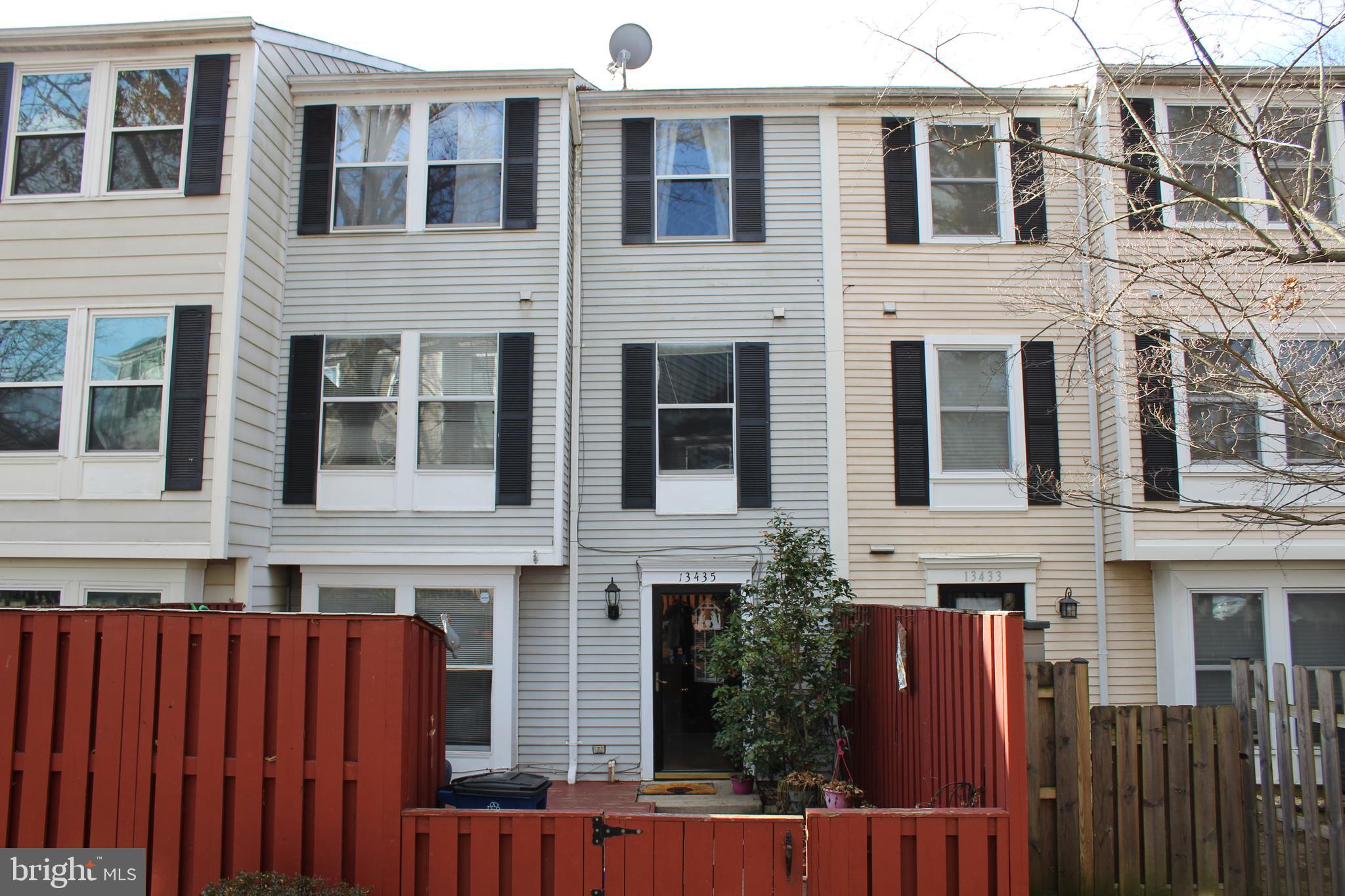 CHURCHILL TOWN SECTOR - Residential