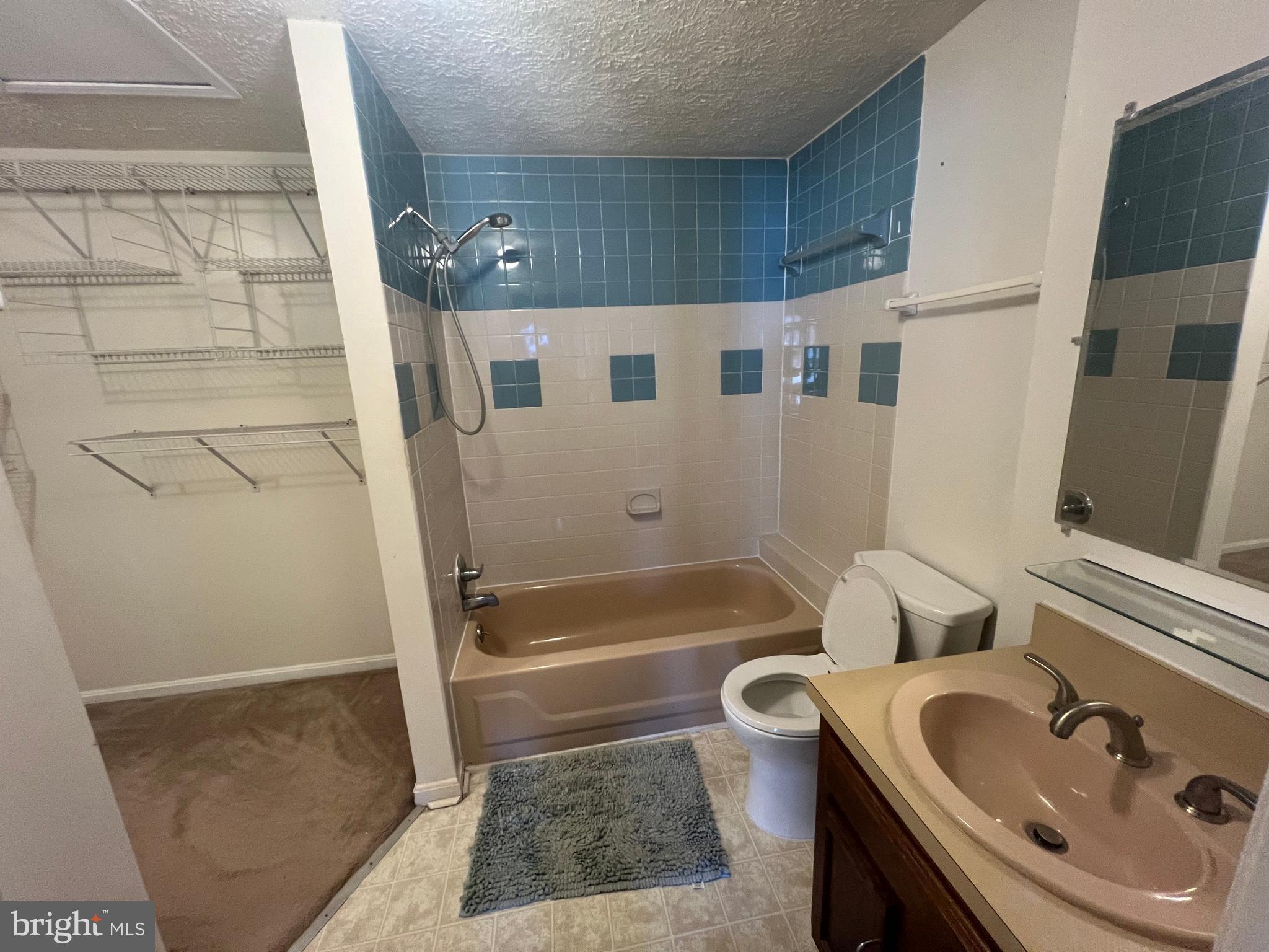 CHURCHILL TOWN SECTOR - Residential