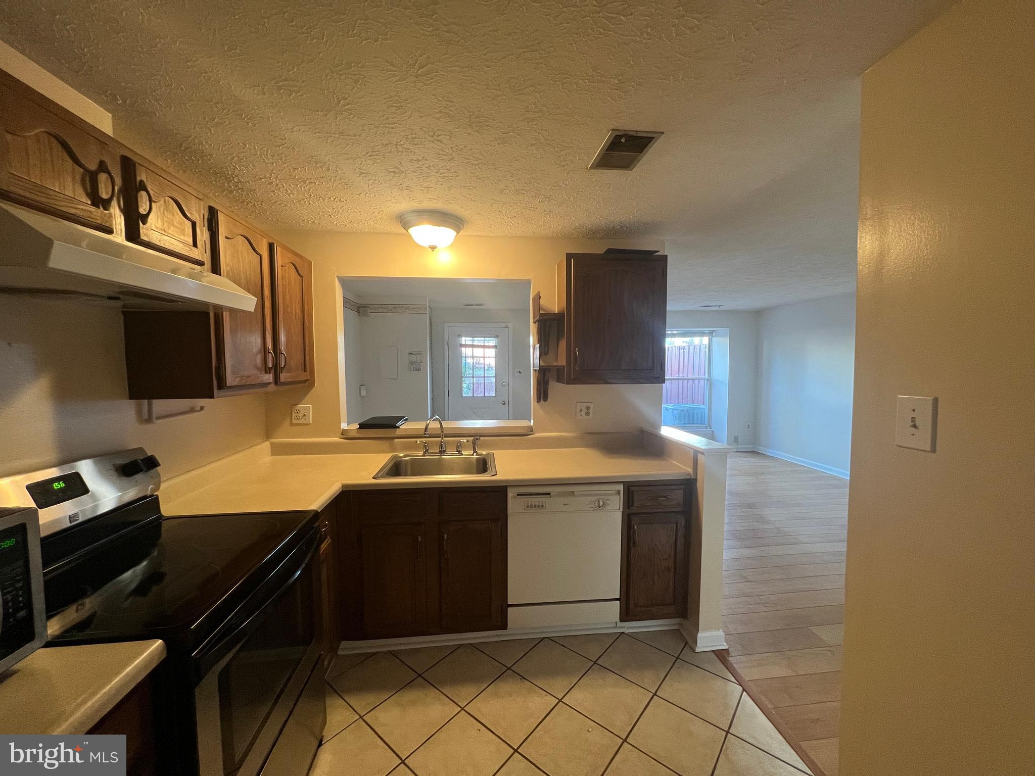 CHURCHILL TOWN SECTOR - Residential