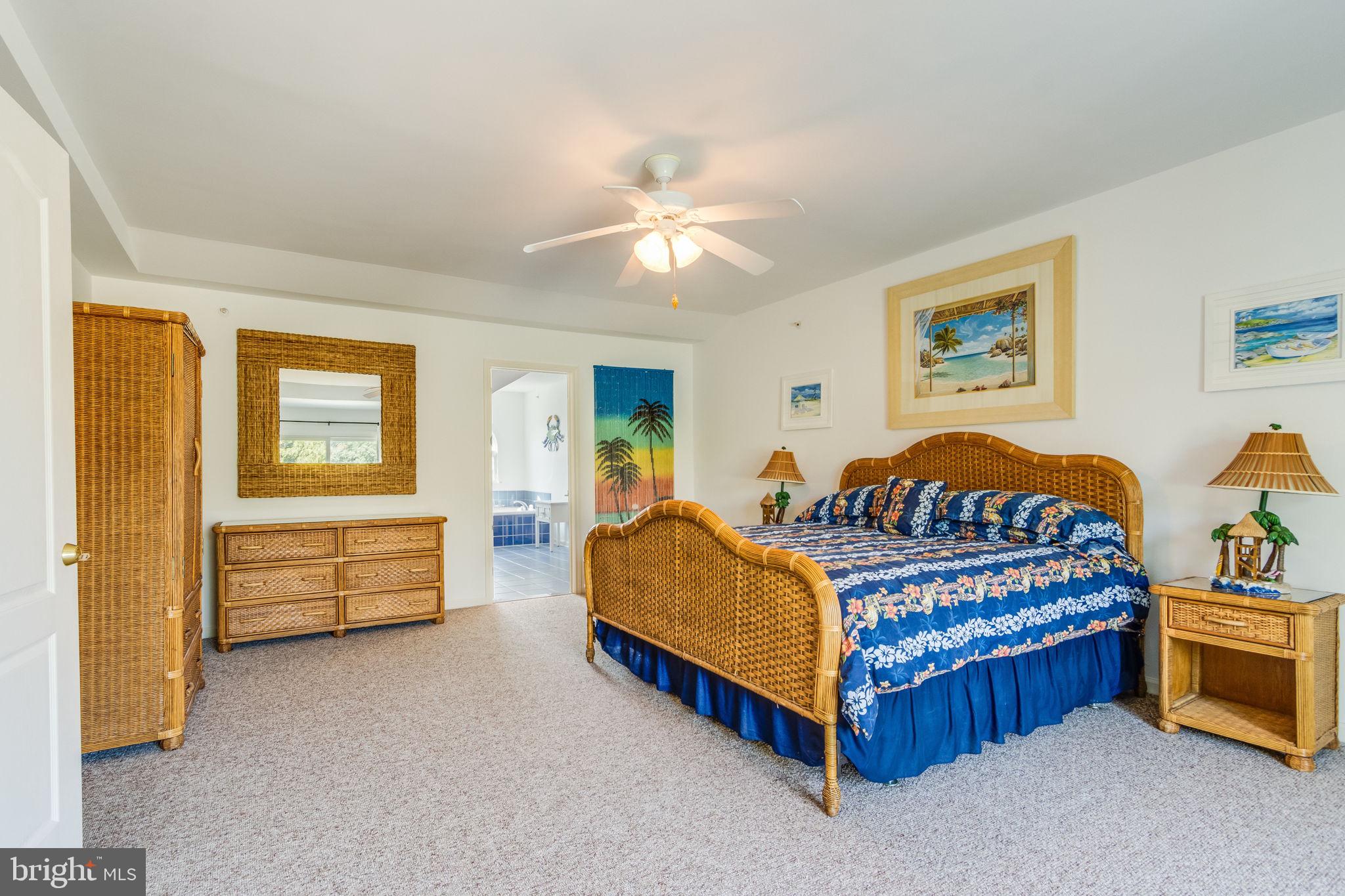 EDGEWATER PARK - Residential