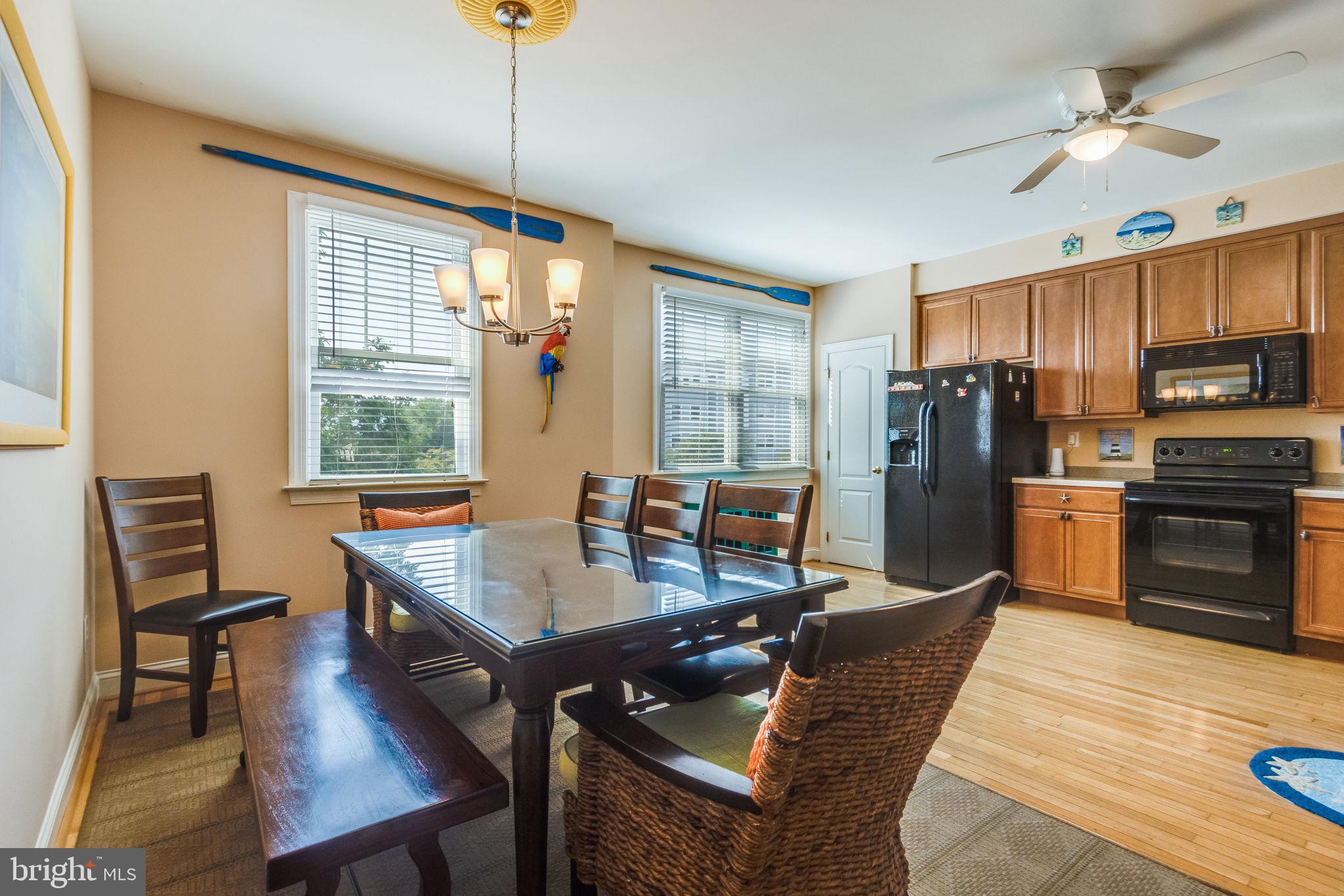 EDGEWATER PARK - Residential