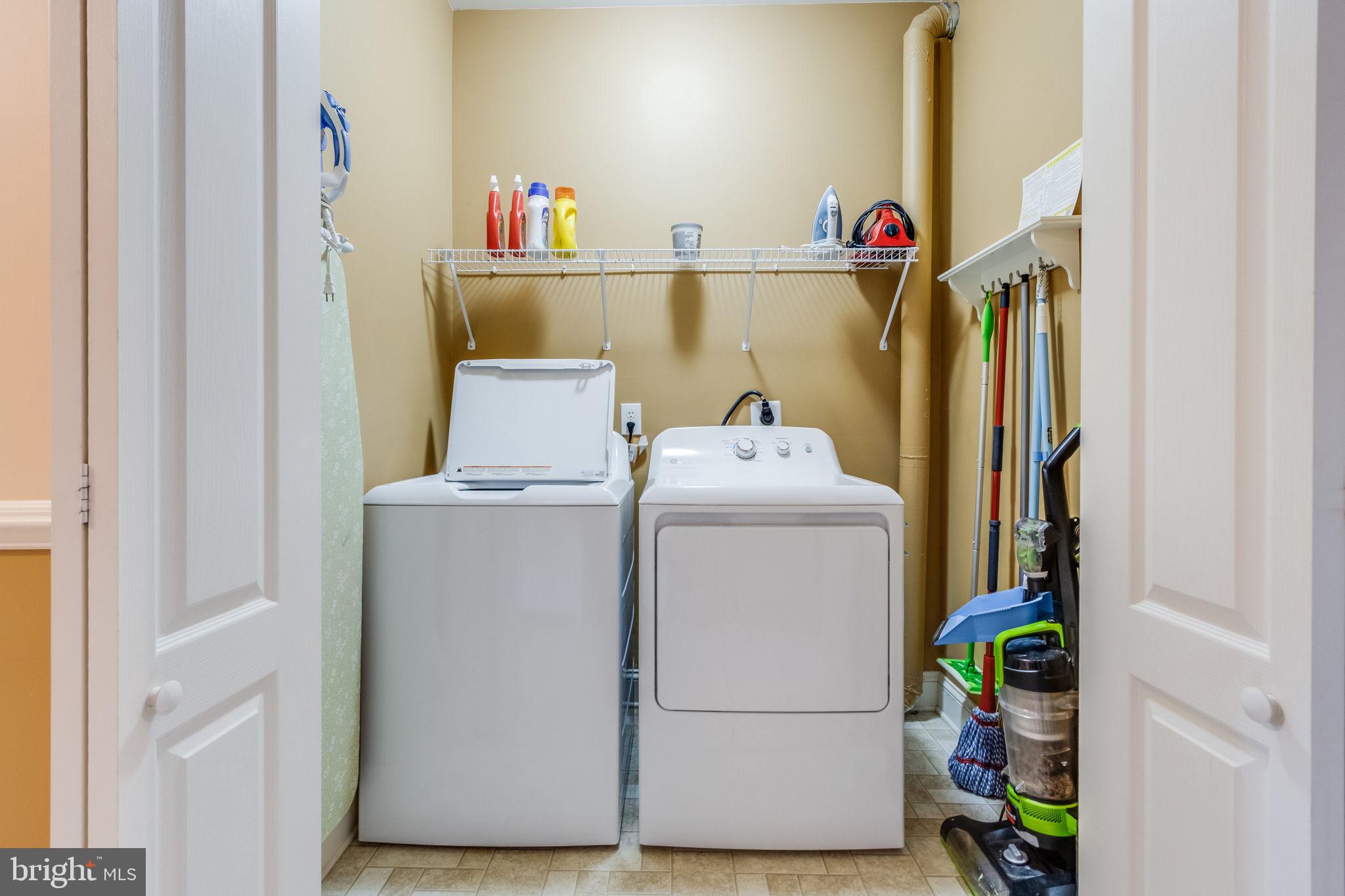 EDGEWATER PARK - Residential