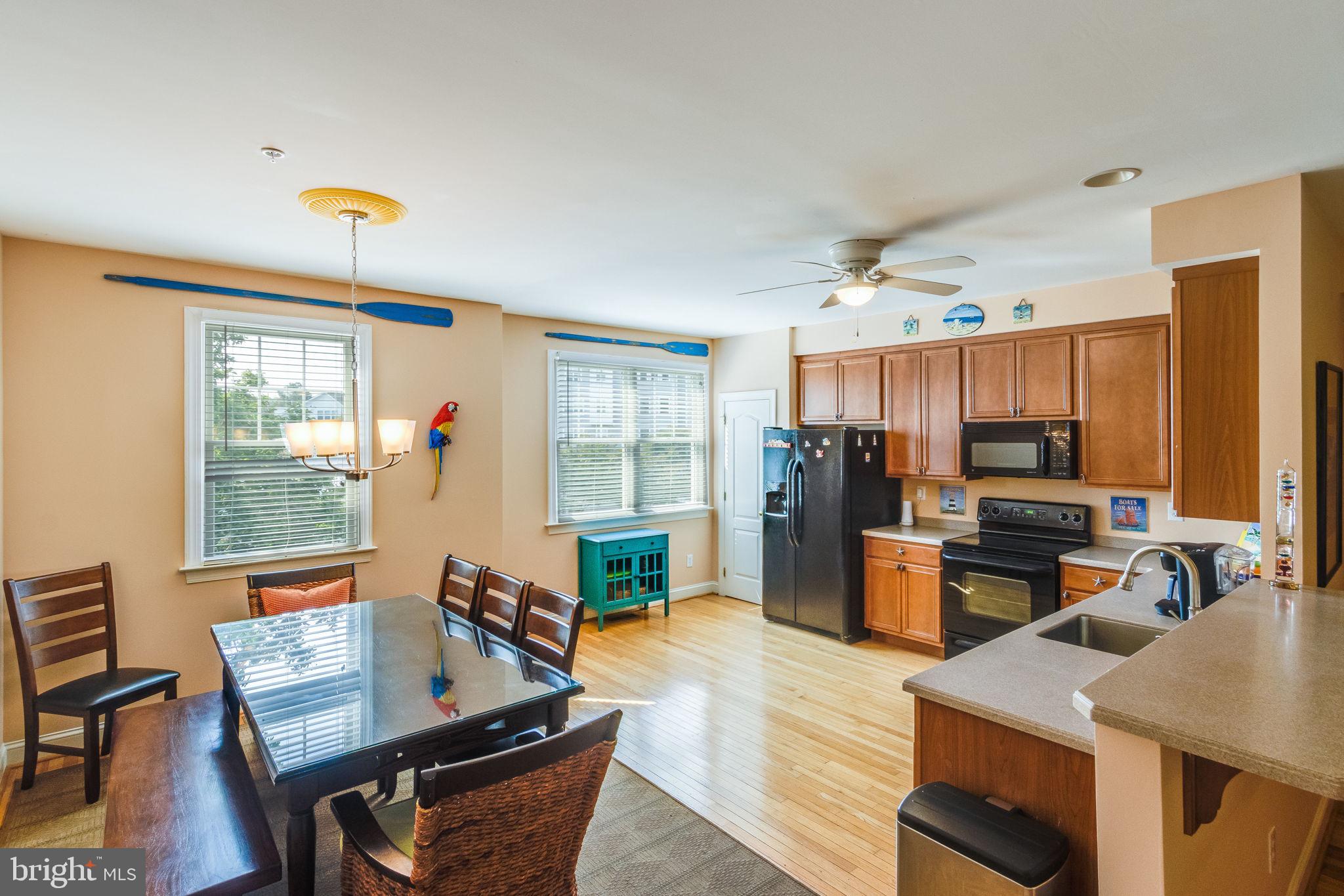 EDGEWATER PARK - Residential