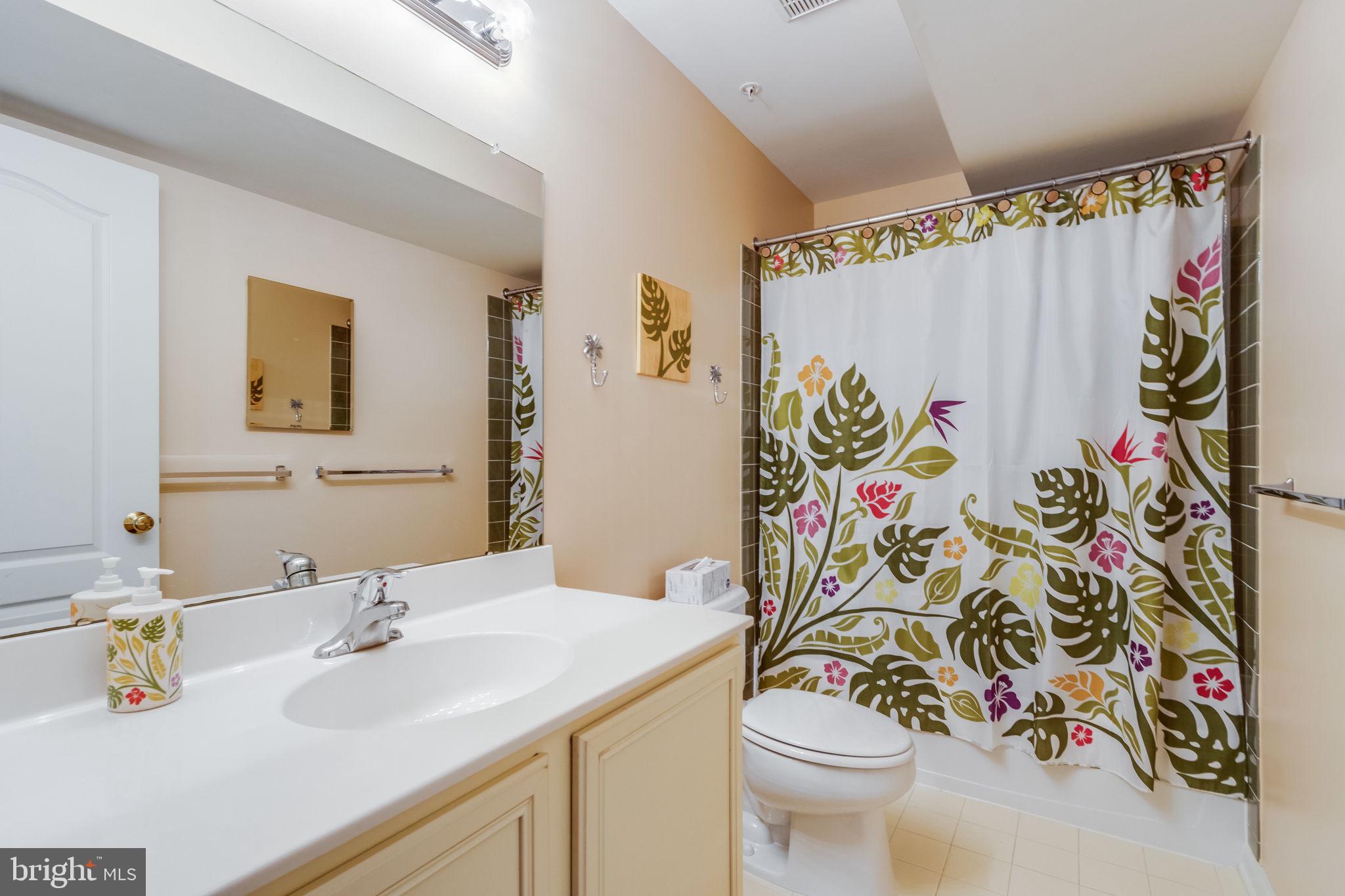 EDGEWATER PARK - Residential