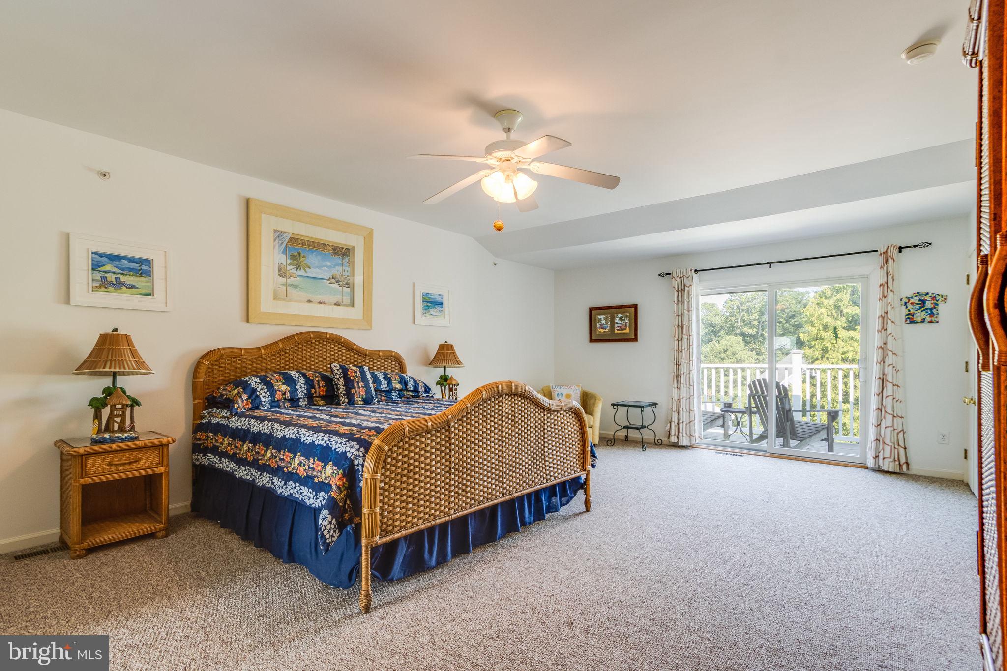 EDGEWATER PARK - Residential