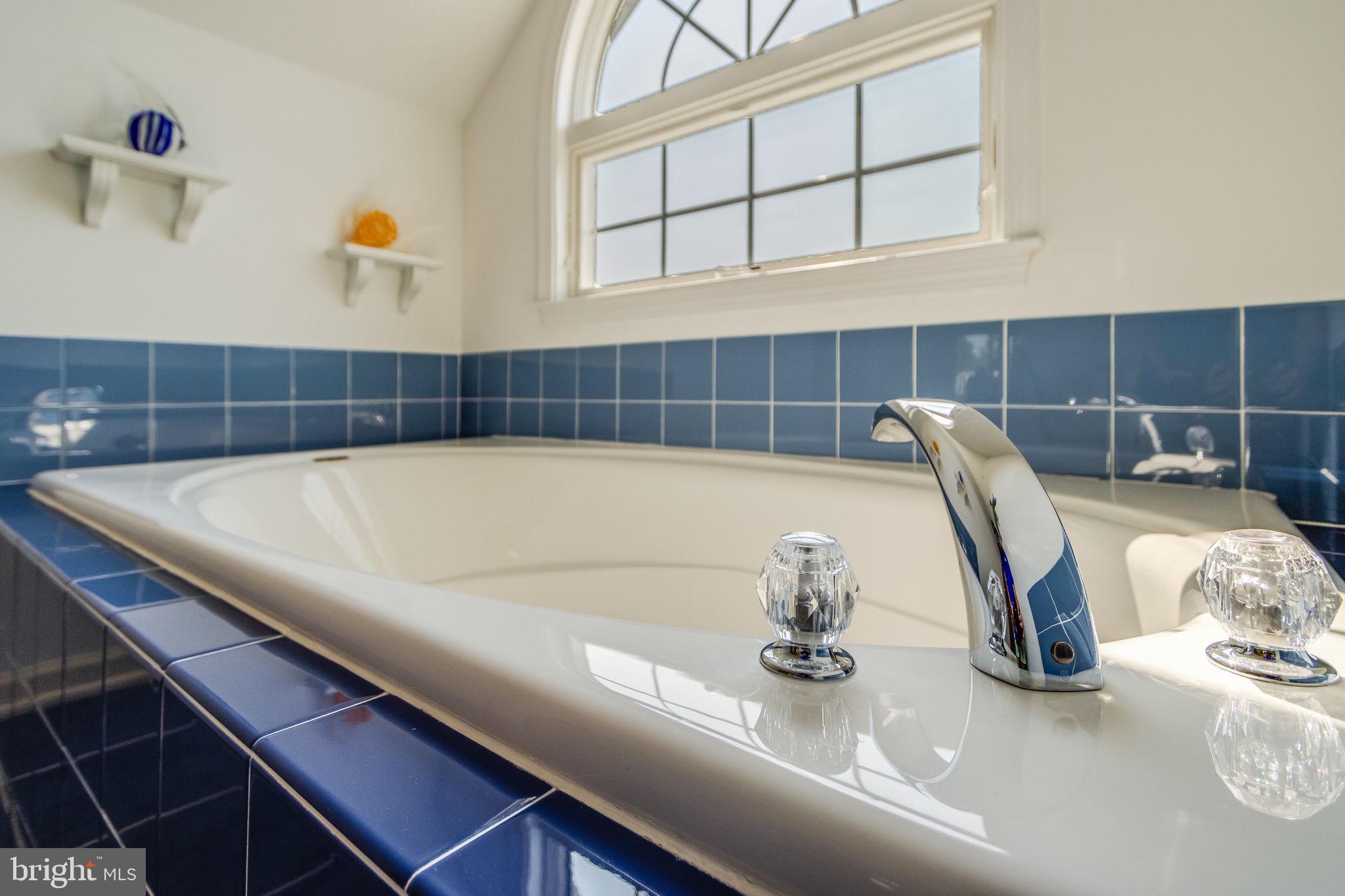 EDGEWATER PARK - Residential